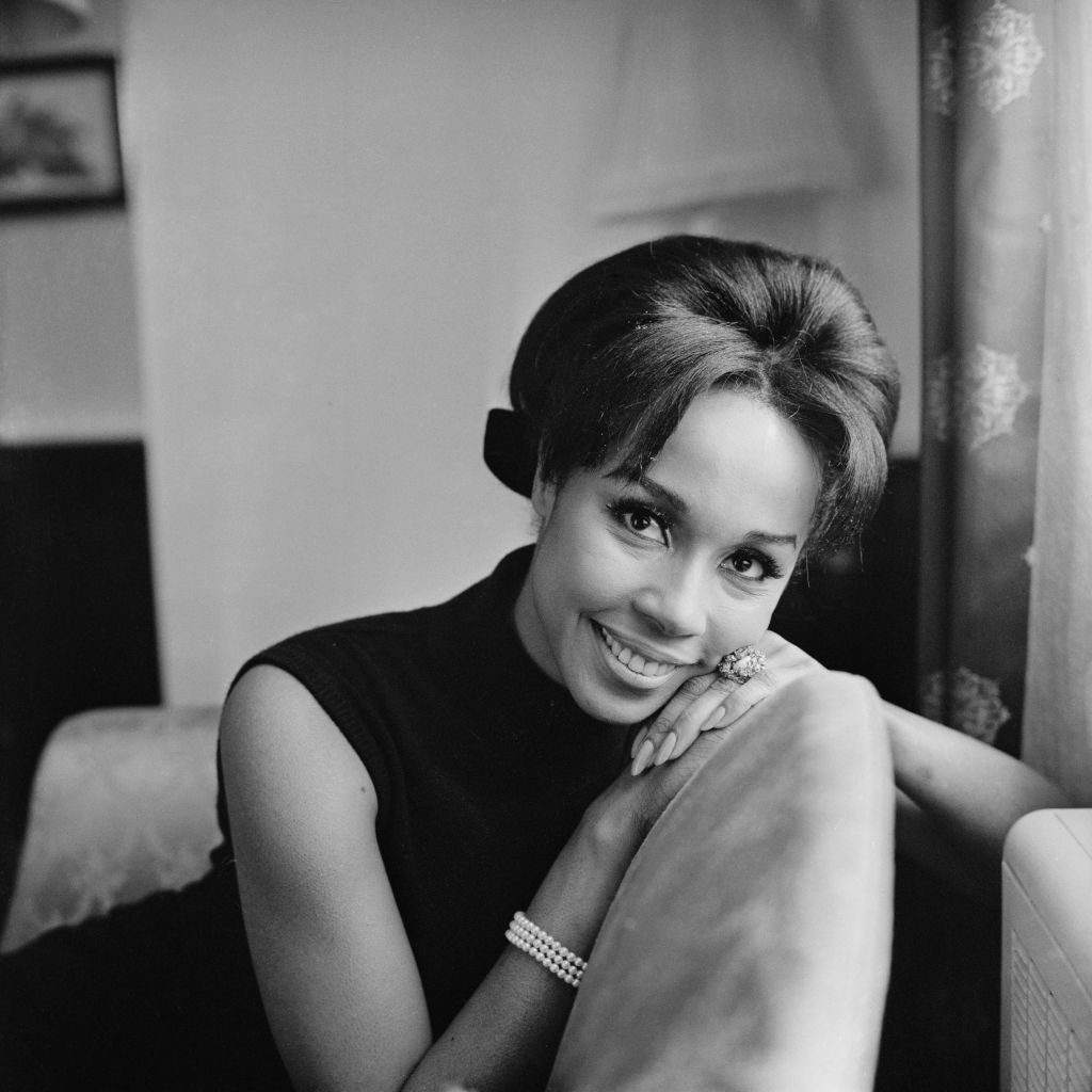 A lovely portrait of actress Diahann Carroll who was also a singer and fashion model taken in January 1965. | Photo: Getty Images 
