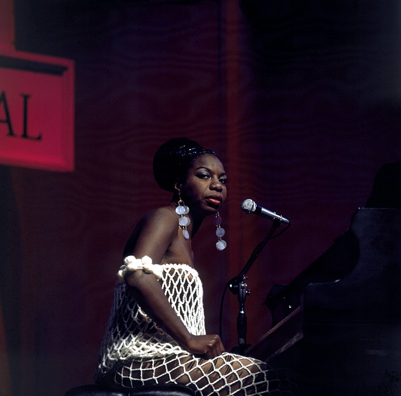 Nina Simone performs on stage at Newport Jazz Festival on July 4th 1968 in Newport, Rhode Island. I Image: Getty Images.