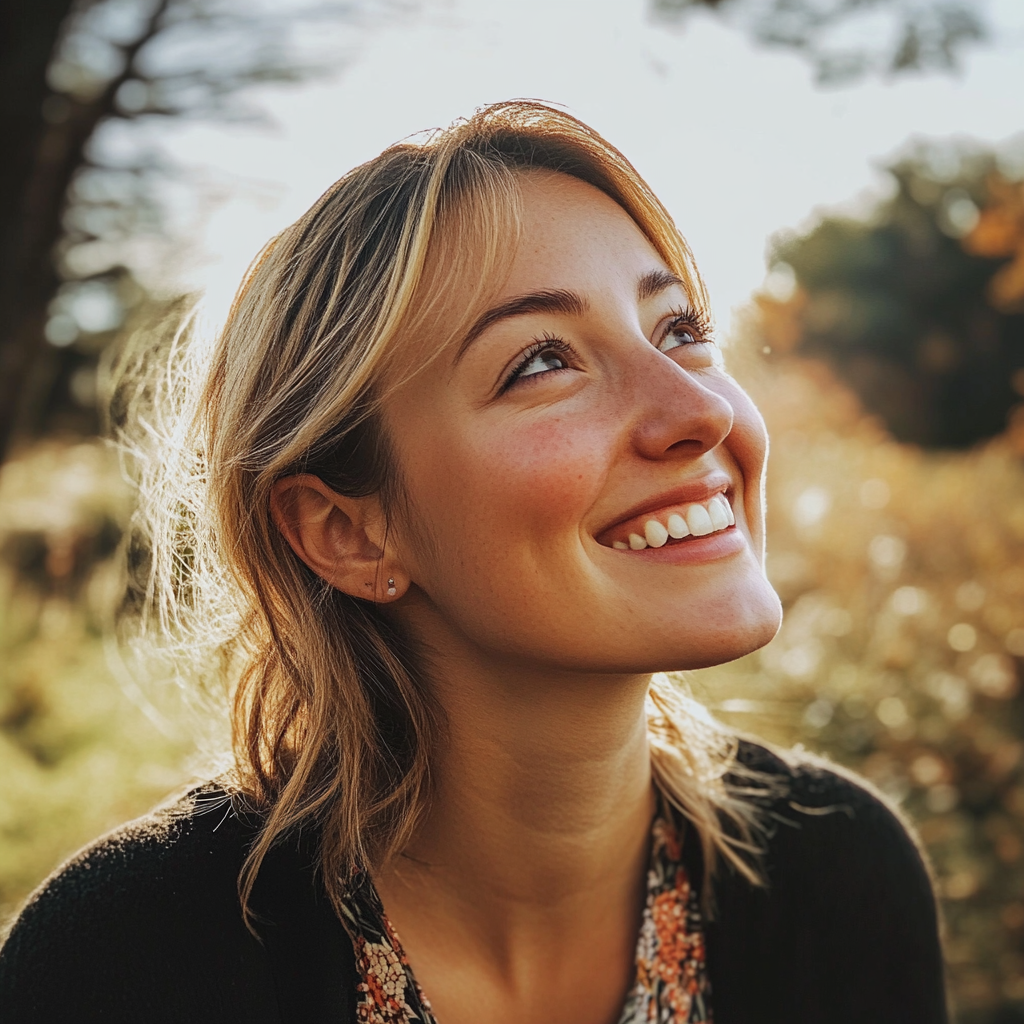 A smiling woman | Source: Midjourney