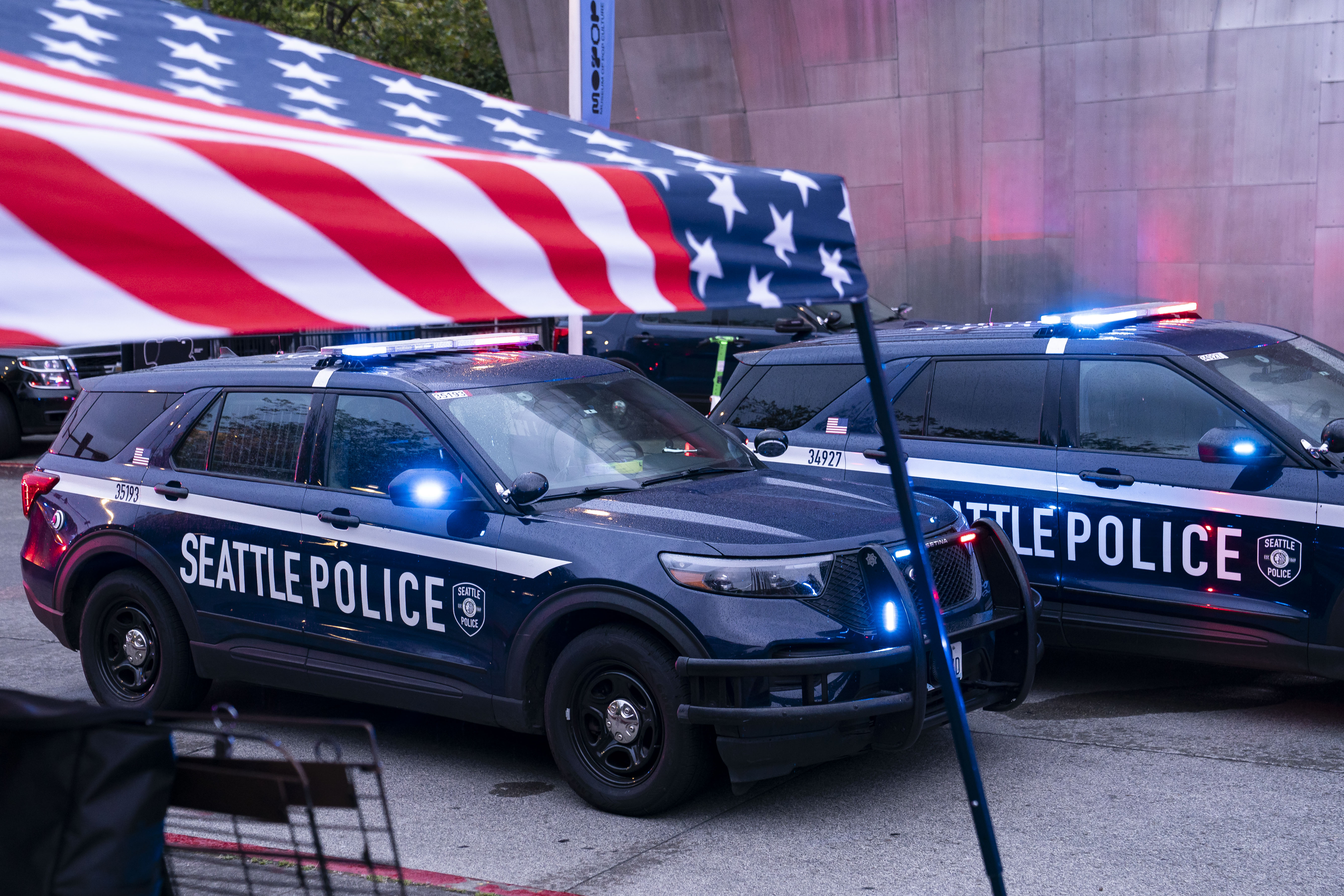Seattle police vehicles remain on scene after the deadly shooting at the Bite of Seattle festival. | Source: Getty Images