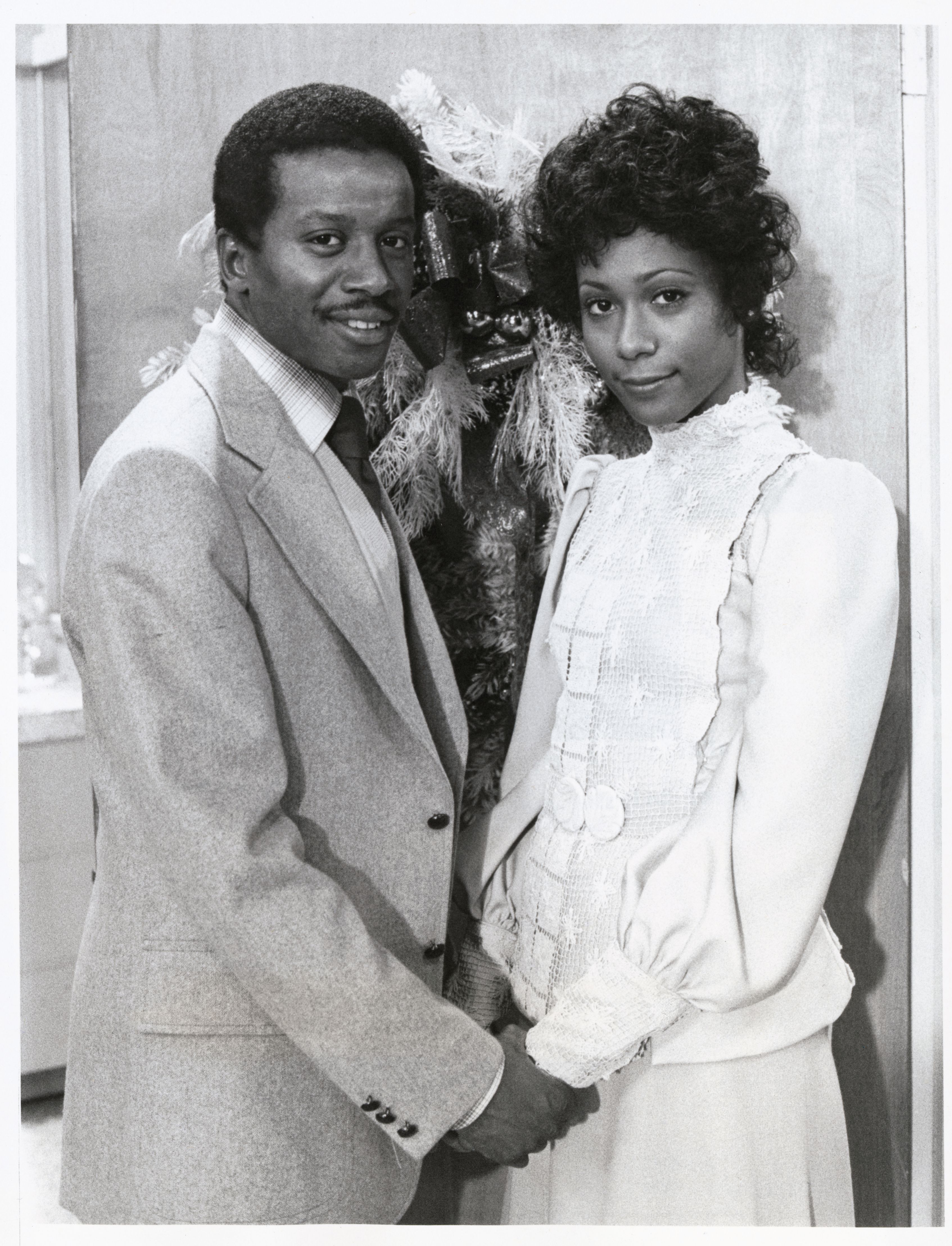 Damon Evans, as Lionel Jefferson, and Berlinda Tolbert, playing Jenny Willis in the sitcom, "The Jeffersons."| Photo: GettyImages