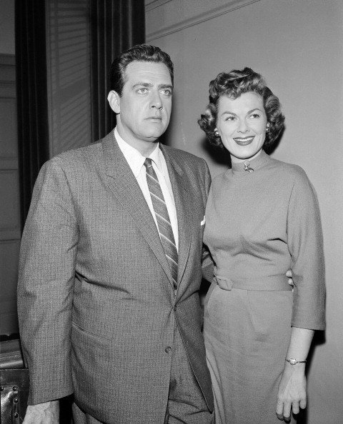 Raymond Burr and Barbara Hale in Los Angeles on January 20, 1959. | Source: Getty Images