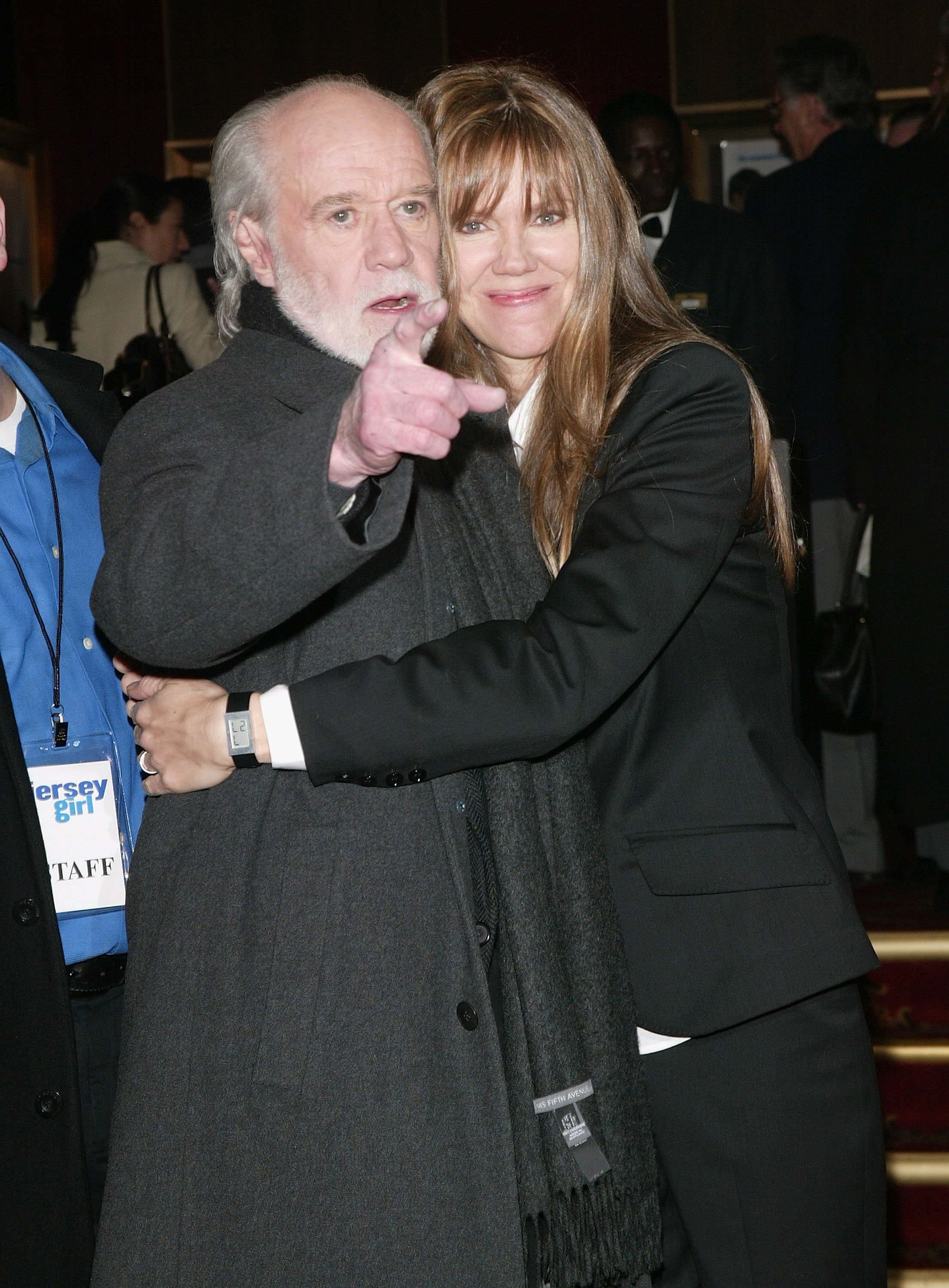 Comedian George Carlin and wife Sally Wade attend the "Jersey Girl" film premiere on March 9, 2004 at the Ziegfeld Theater, in New York City. | Source: Getty Images
