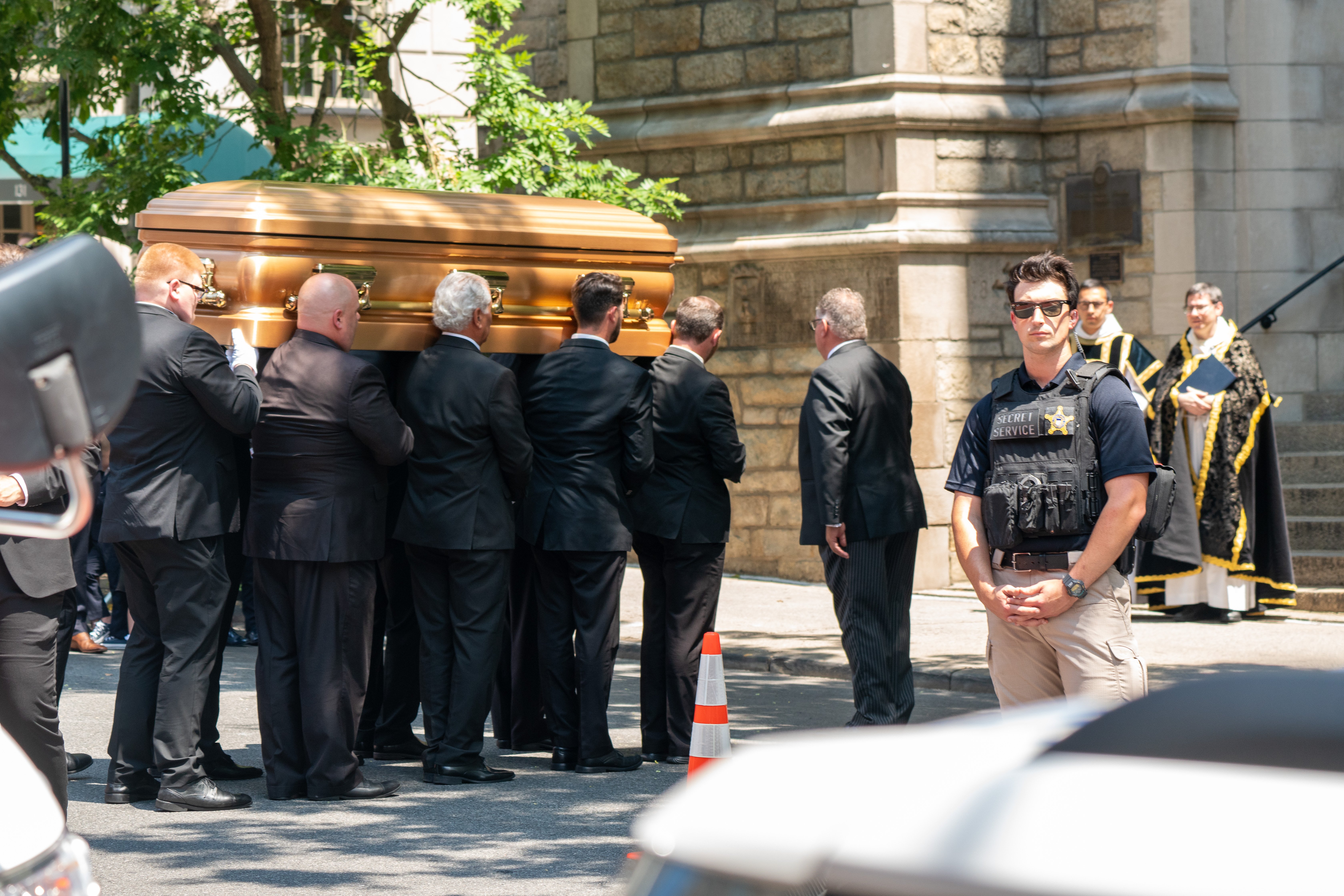 Pallbearers carrying the coffin of late Ivana Trump into the Church of St. Vincent Ferrer on July 20, 2022 in New York.┃Source: Getty Images