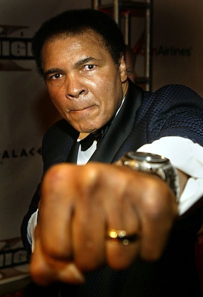Muhammad Ali at Barrow Neurological Institute March 27, 2004 in Phoenix, Arizona. | Photo: Getty Images