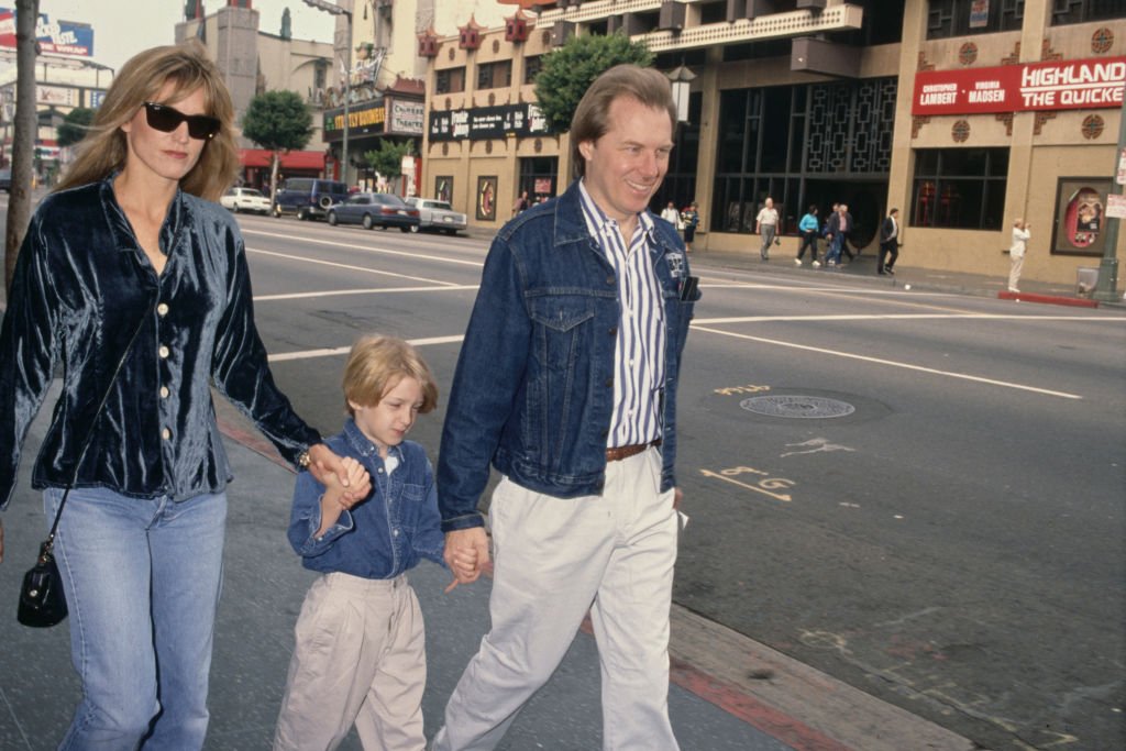 Actor Michael McKean and his then-wife Susan Russell with their youngest son, Fletcher on 10th November 1991. | Source: Getty Images