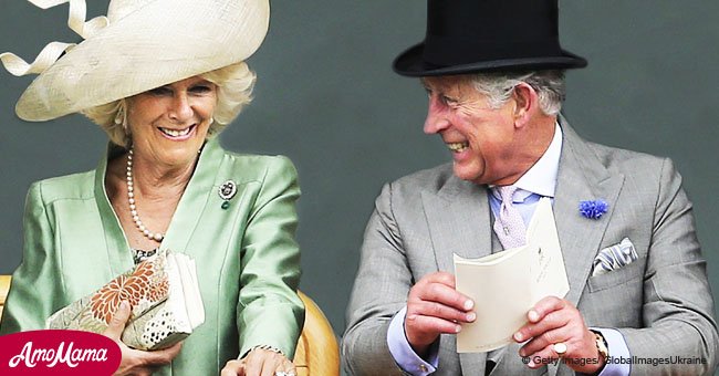 Bloomberg: The simple reason why Prince Charles always wears a ring on his little finger