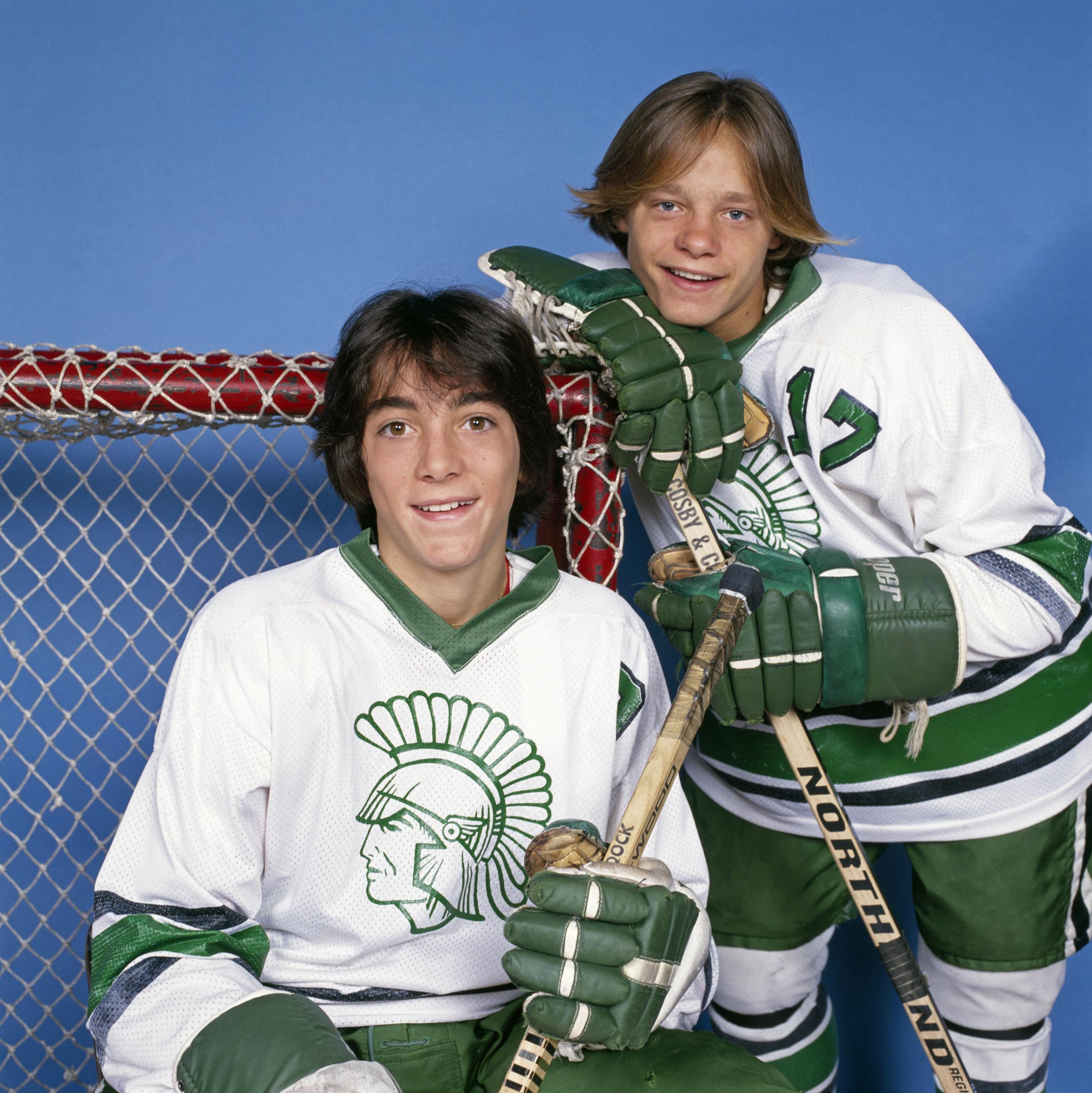 The famous actor and Lance Kerwin posing as their characters from "The Boy Who Drank Too Much" in Los Angeles, California on February 6, 1980. | Source: Getty Images