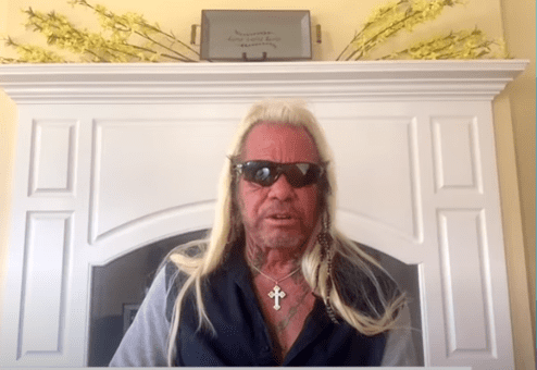 Duane Chapman talks to Dr. Oz about his fiancee Francie Frane's first experience out bounty hunting. | Source: YouTube/DoctorOz.