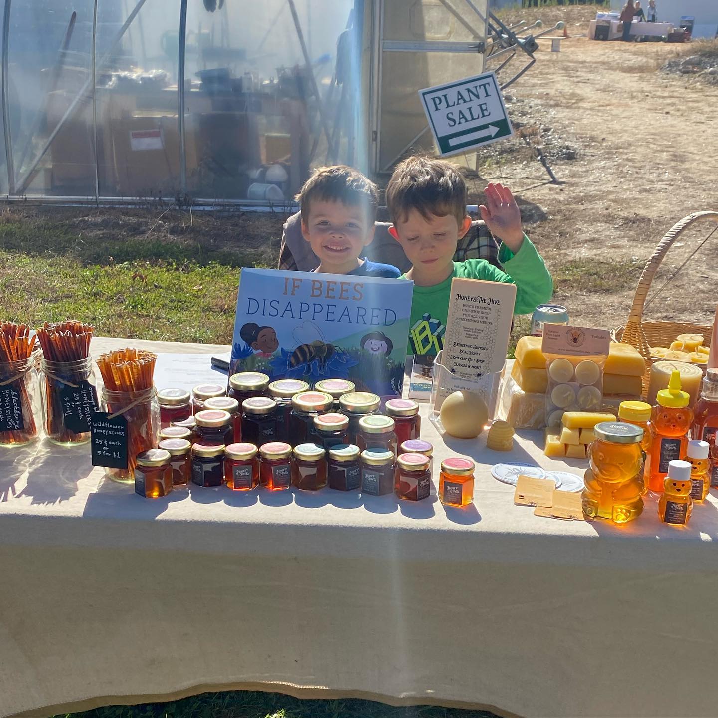 Felix and Lucas selling honey from a post dated October 2, 2024 | Source: Facebook/brianapy