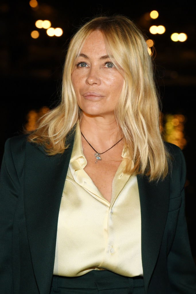 Emmanuelle Beart assiste au défilé Ami Alexandre Mattiussi Womenswear Printemps/Été 2021 dans le cadre de la Semaine de la mode de Paris le 03 octobre 2020 à Paris, France. | Photo : Getty Images