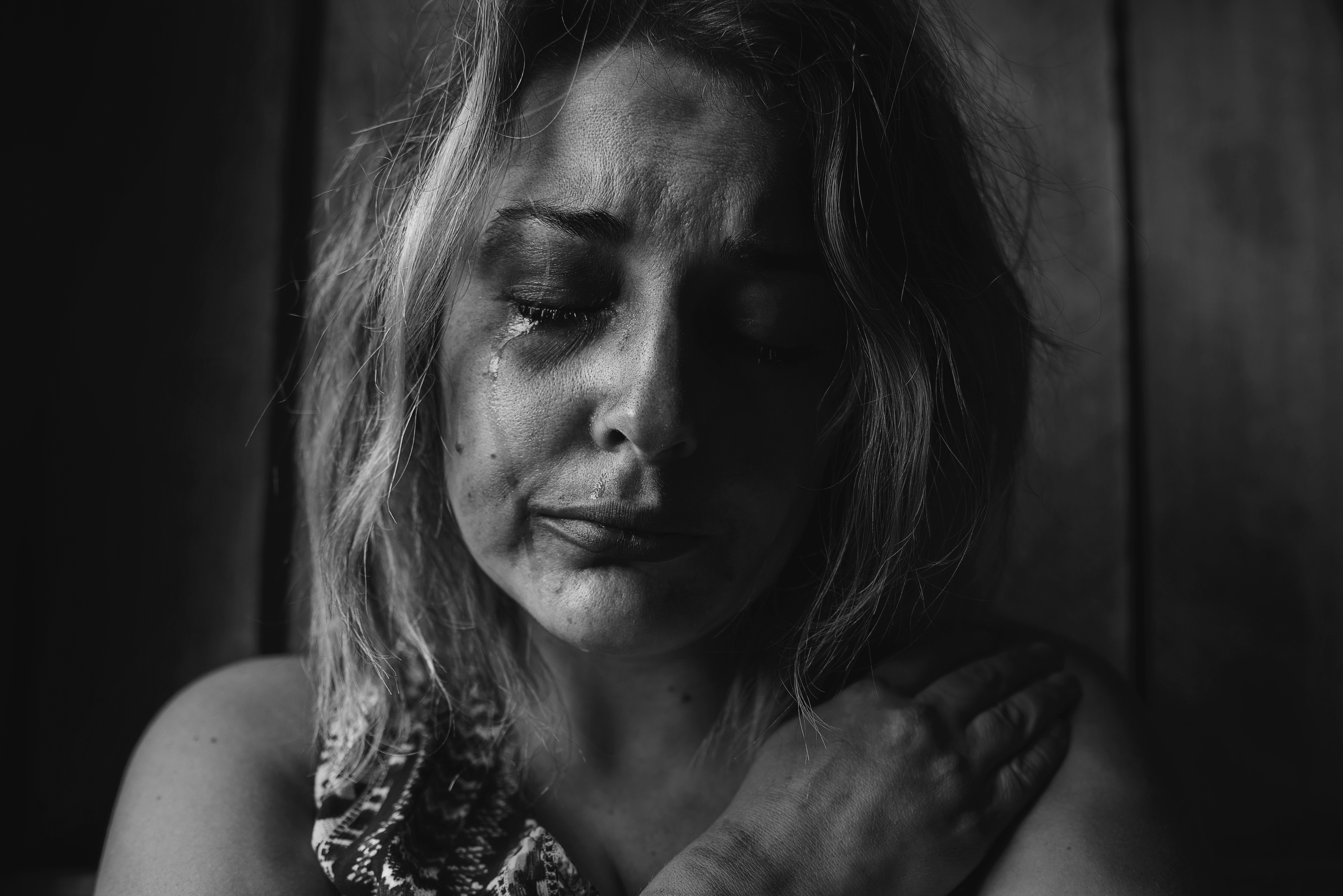 Rostro lloroso de una mujer. | Foto: Pexels