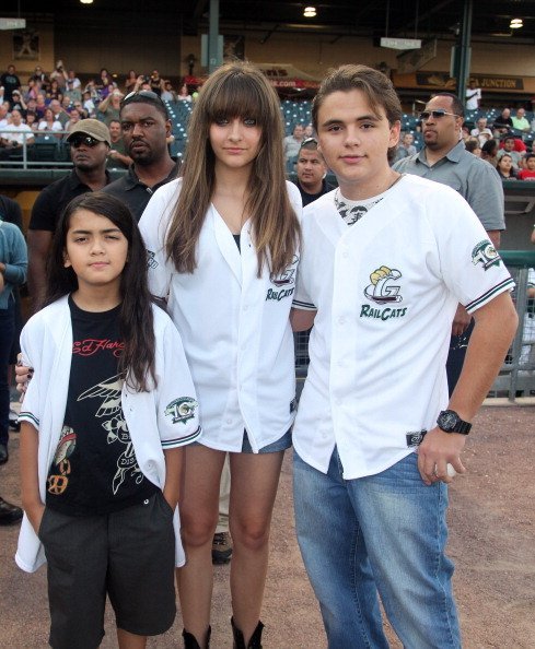 Prince Michael Jackson II, Paris Jackson and Prince Jackson attend the St. Paul Saints Vs. The Gary SouthShore RailCats baseball game at U.S. Steel Yard on August 30, 2012, in Gary, Indiana. | Source: Getty Images.