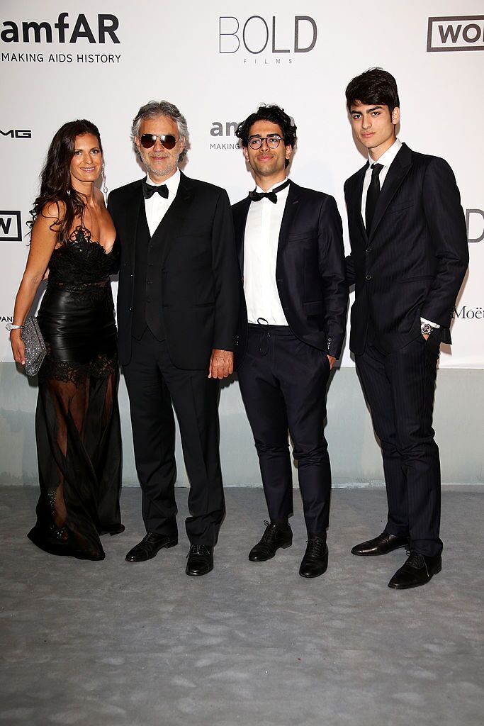 Andrea Bocelli with wife Veronica and sons Amos and Matteo at an AIDS benefit | Source: Getty Images
