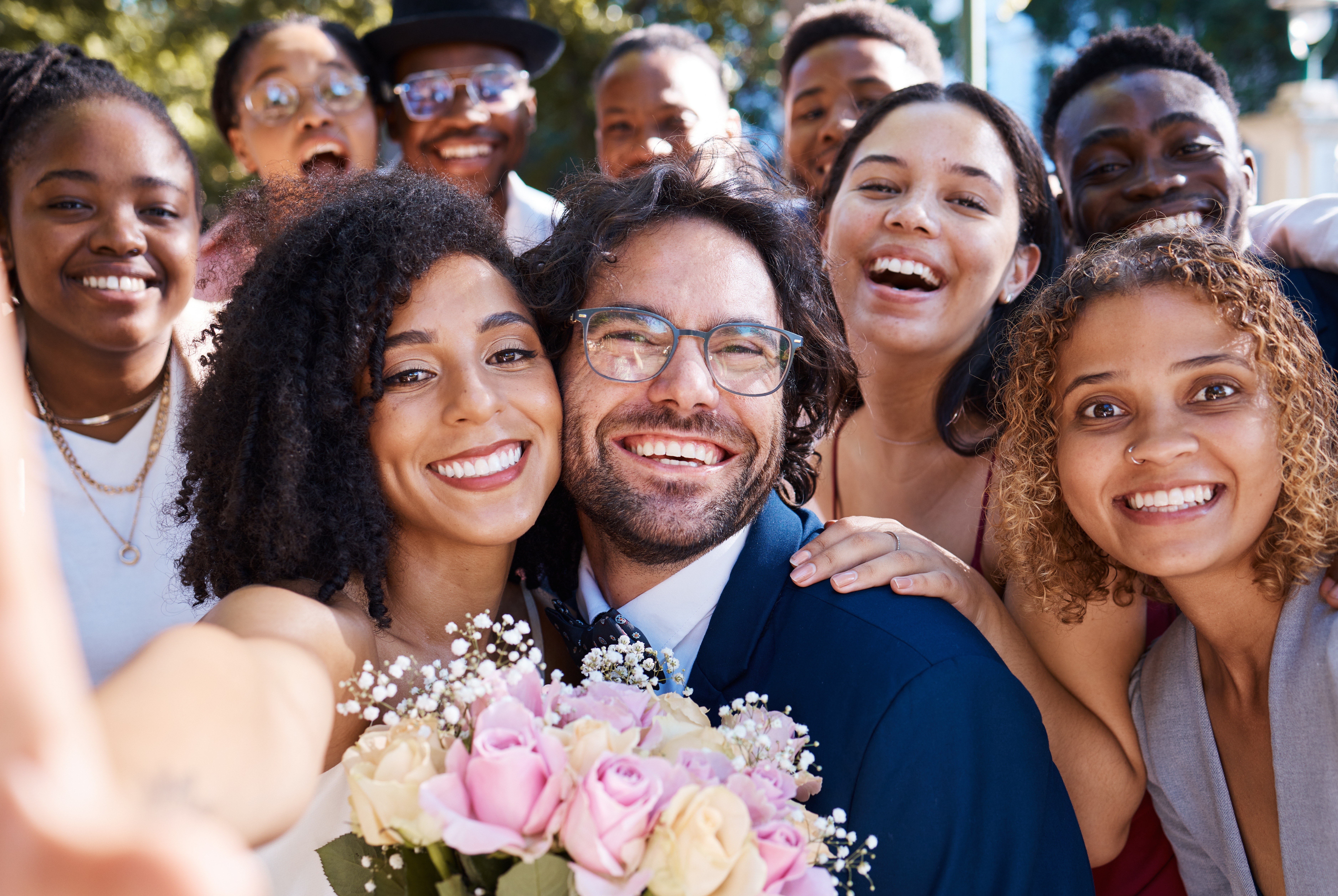 A wedding group photo | Source: Shutterstock