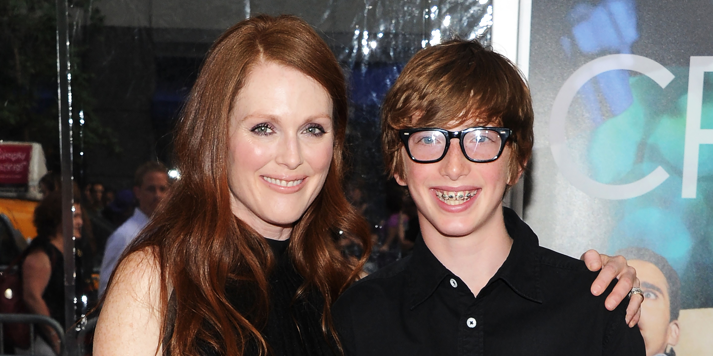 Julianne Moore and Caleb Freundlich, 2011 | Source: Getty Images