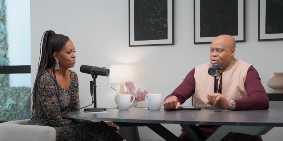Michelle Obama and her brother Craig Robinson during an episode of "IMO" dated August 6, 2025 | Source: Youtube/Michelle Obama