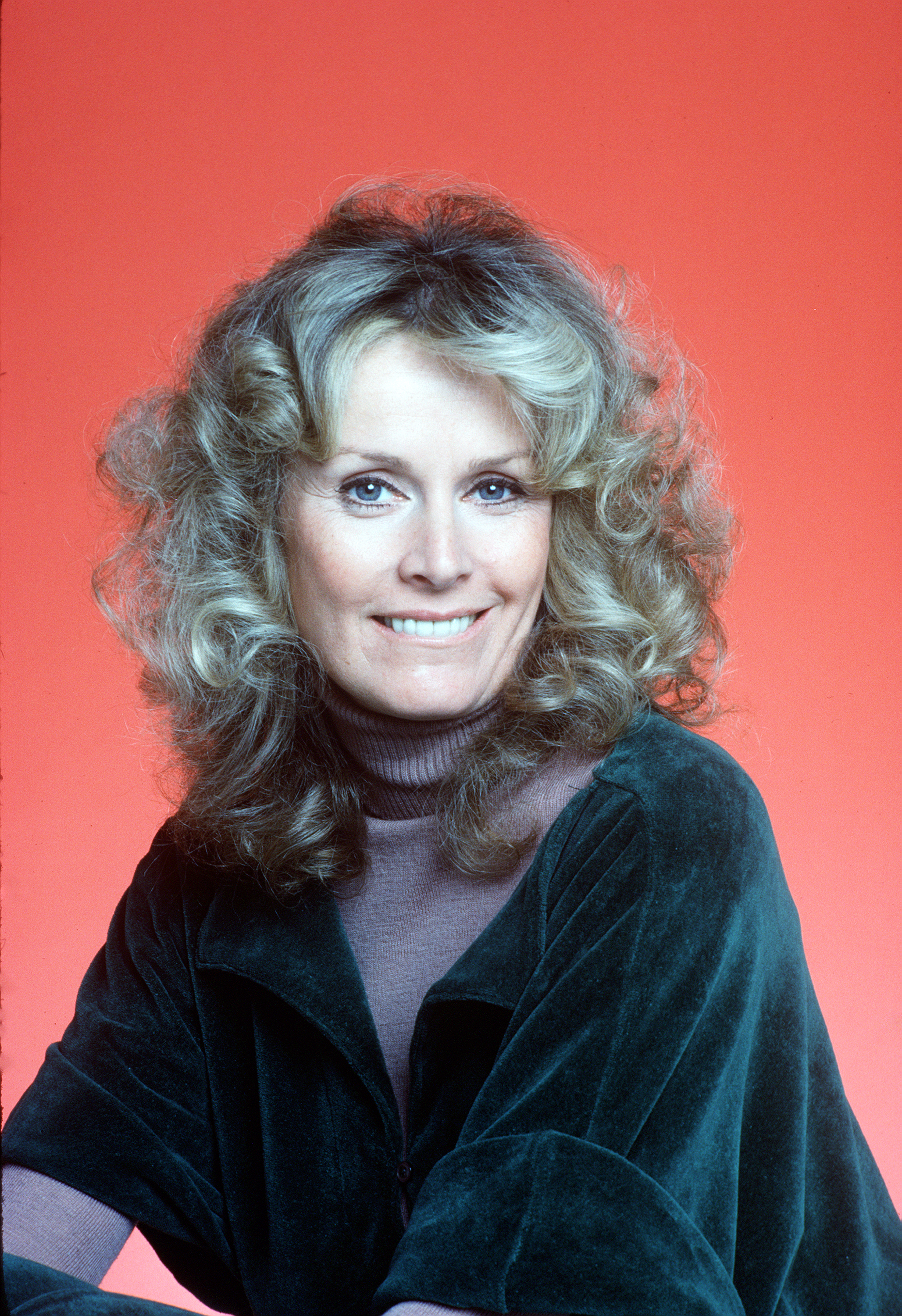 Diana Hyland on the set of “Eight Is Enough” in Los Angeles California on March 15, 1977 | Source: Getty Images