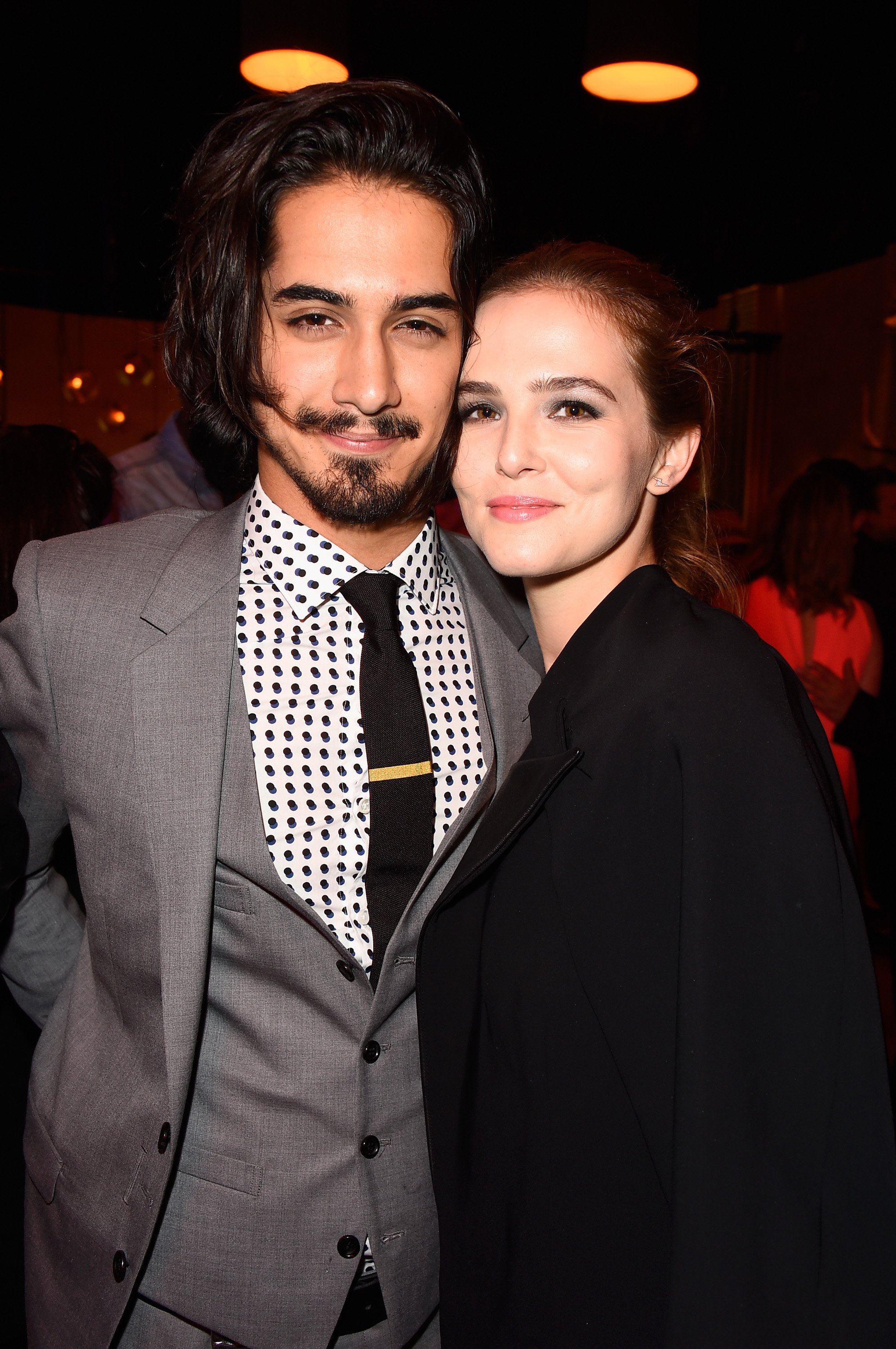 Avan Jogia and Zoey Deutch pose for a photo at Spike TV's Guys Choice 2015 on June 6, 2015, in Culver City | Source: Getty Images