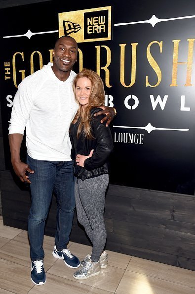 Shannon Sharpe and Katy Kellner attend the New Era Style Lounge at The Battery on February 4, 2016 | Photo: Getty Images