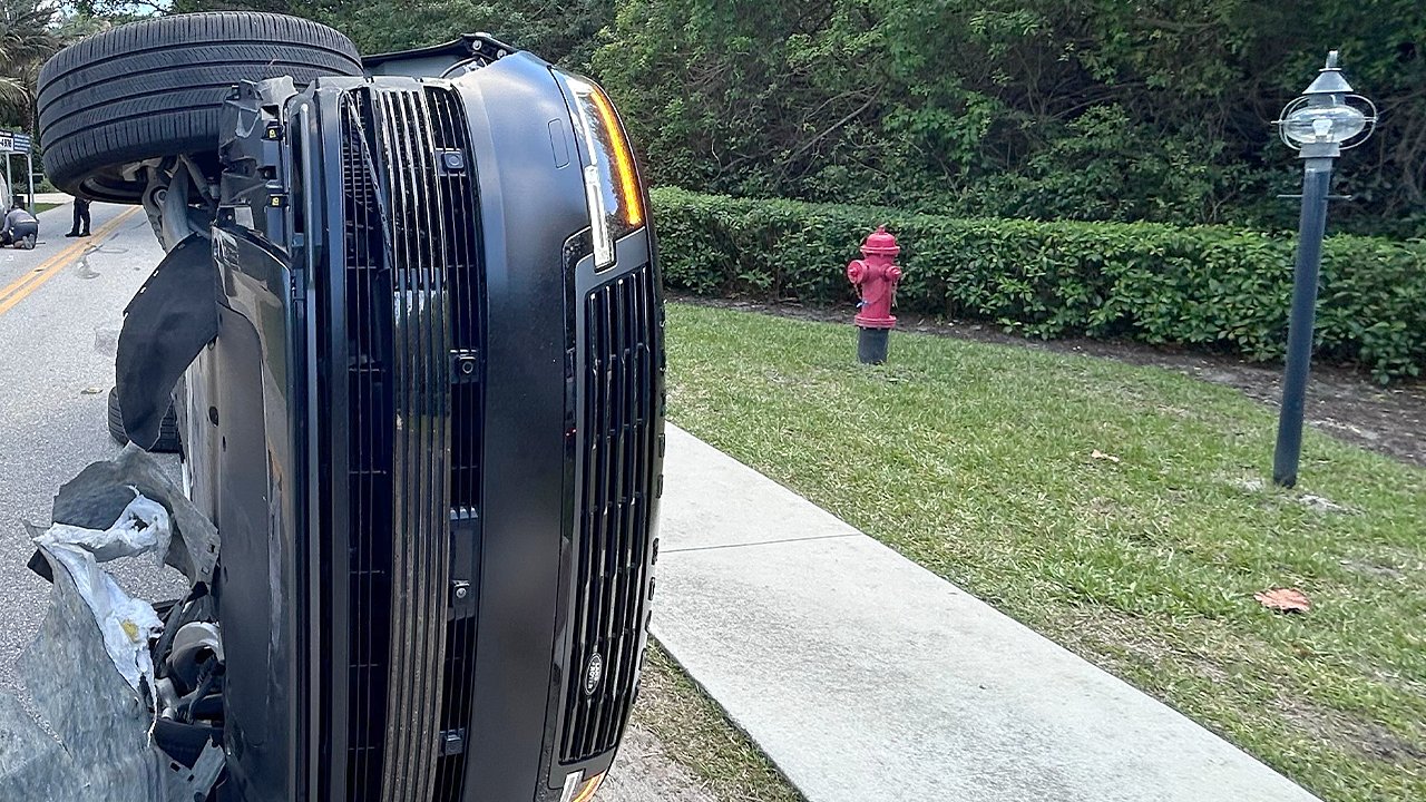 Tiger Woods' car after the crash, from a post dated March 28, 2026 | Source: X/FoxNews