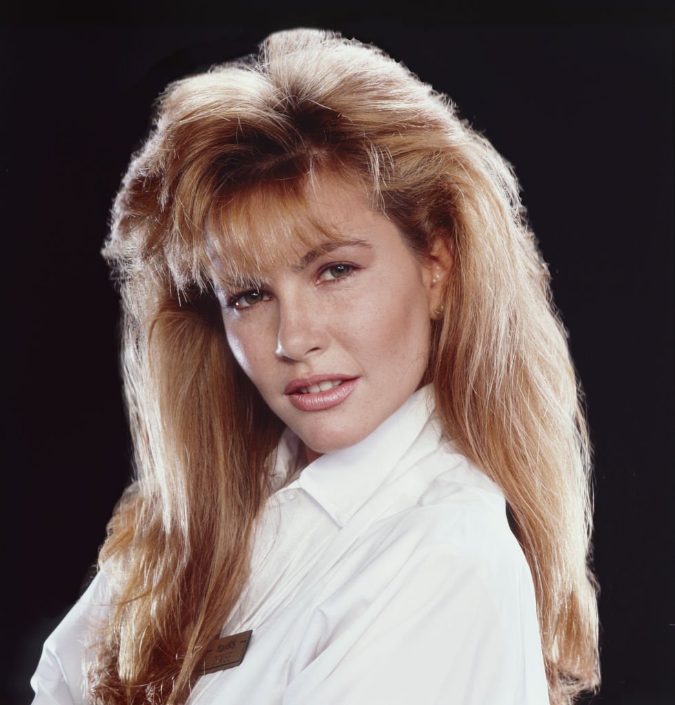 Tawny Kitaen posing for a portrait in 1986 in Santa Monica, California. | Photo: Getty Images