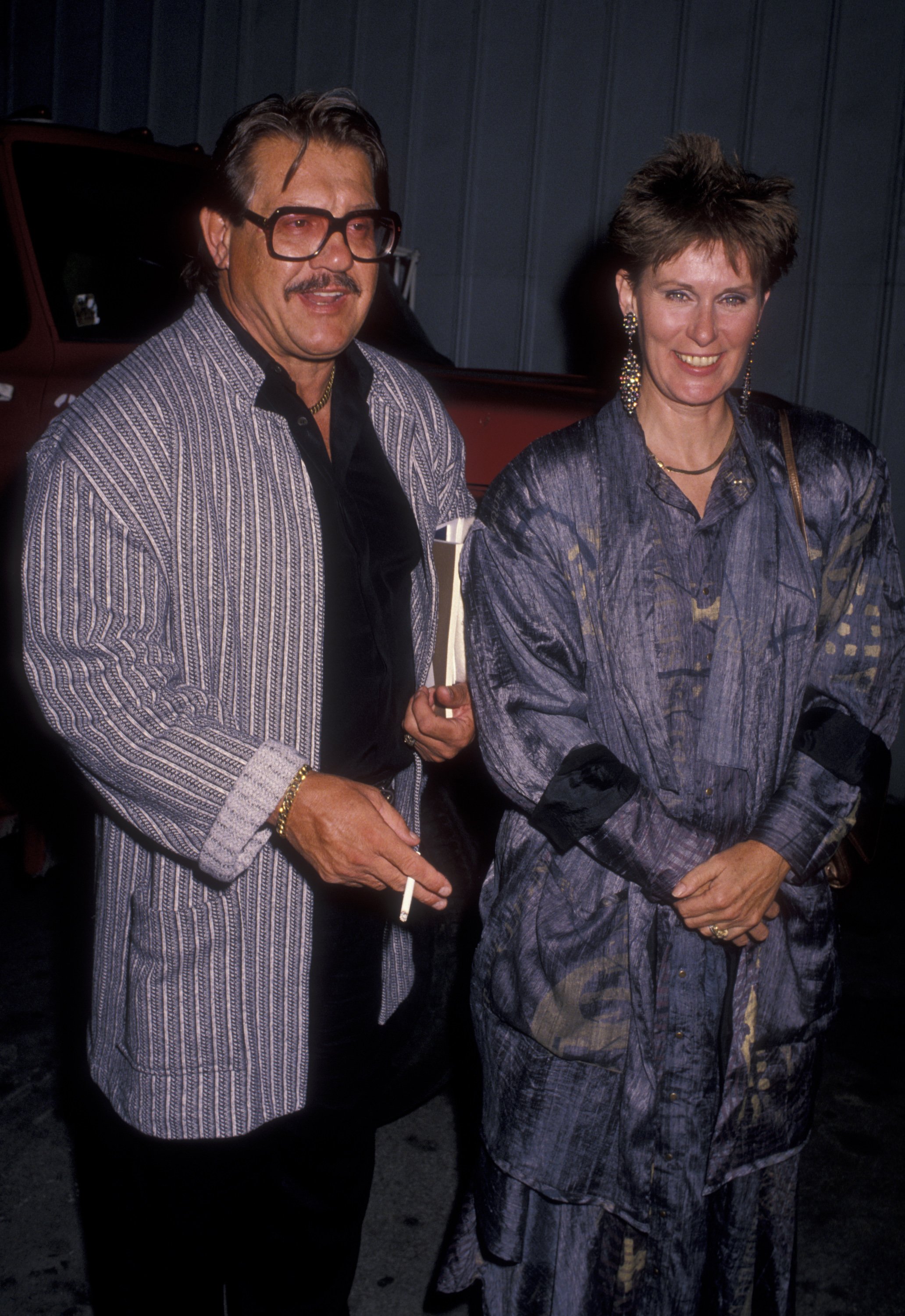 Actor Alex Karras and actress Susan Clark attend the birthday party for Stan Sheinbaum on June 12, 1990 at the Barker Hanger at Santa Monica Airport in Santa Monica, California | Source: Getty Images