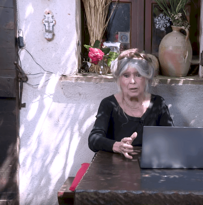 Source : Youtube / Fondation Brigitte Bardot Source : Youtube / Fondation Brigitte Bardot