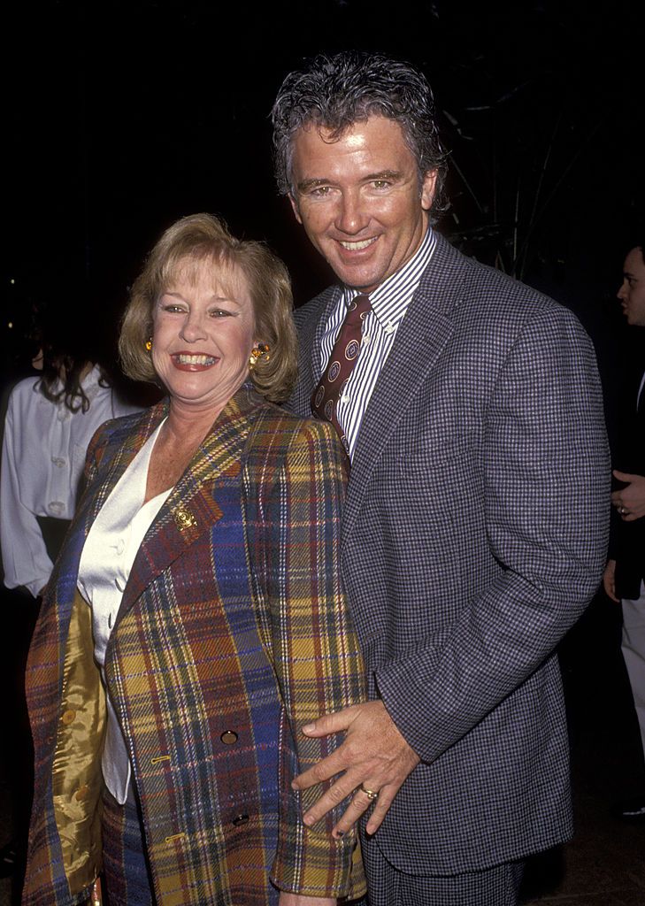 Patrick Duffy and his wife Carlyn Rosser at the Ambassador of Hope Awards on February 10, 1994.┃Source: Getty Images