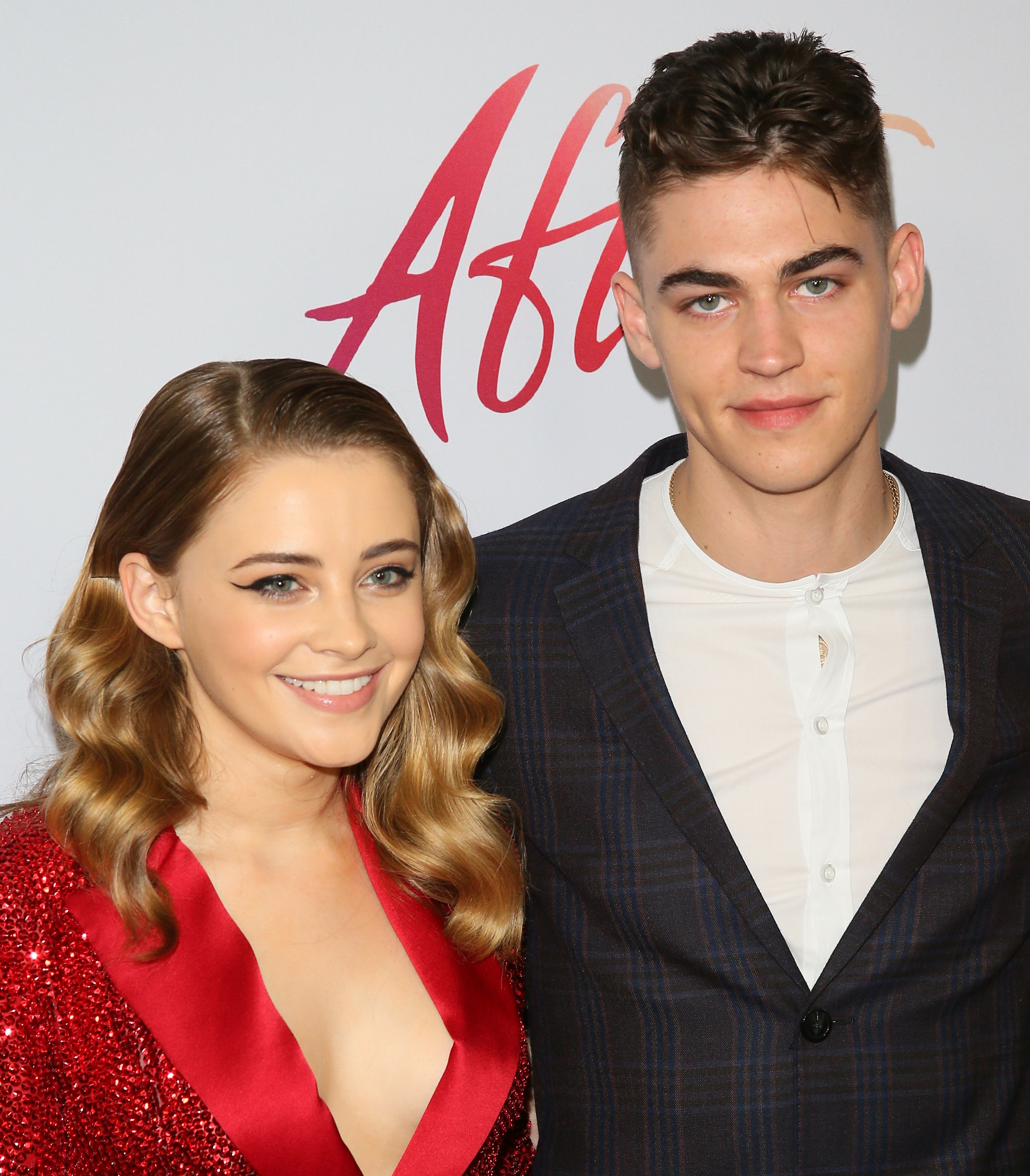 Josephine Langford and Hero Fiennes Tiffin at the premiere of "After" on April 8, 2019, in Los Angeles, California. | Source: Getty Images