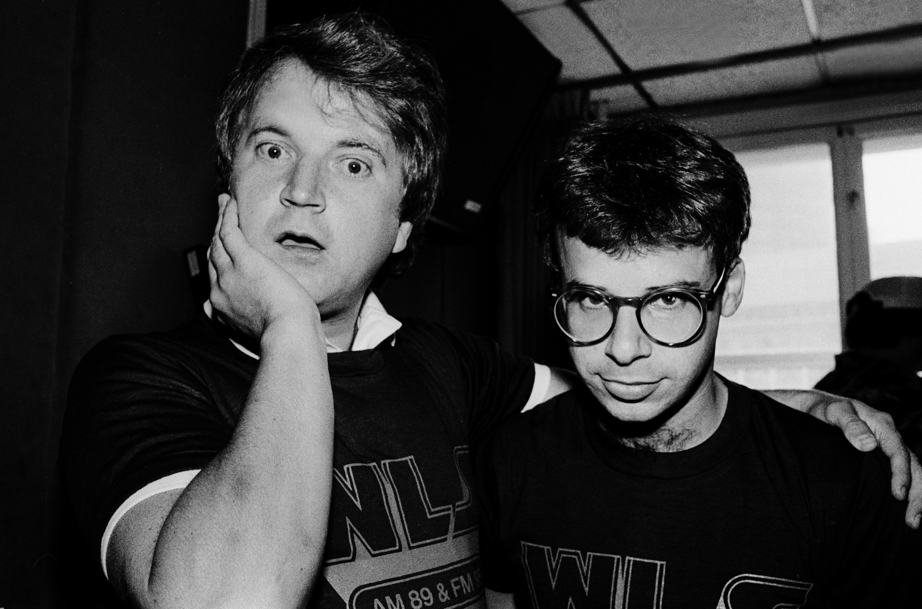 Dave Thomas and Rick Moranis at WLS Radio to promote their film "Strange Brew" in 1983 in Chicago | Source: Getty Images