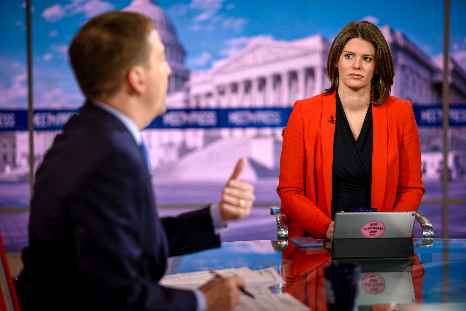 Sen. Mark Warner (D-VA) and moderator Kasie Hunt on "Meet the Press" in Washington, D.C. on March 3, 2019 | Photo: Getty Images/William B. Plowman/NBC Newswire/NBCUniversal
