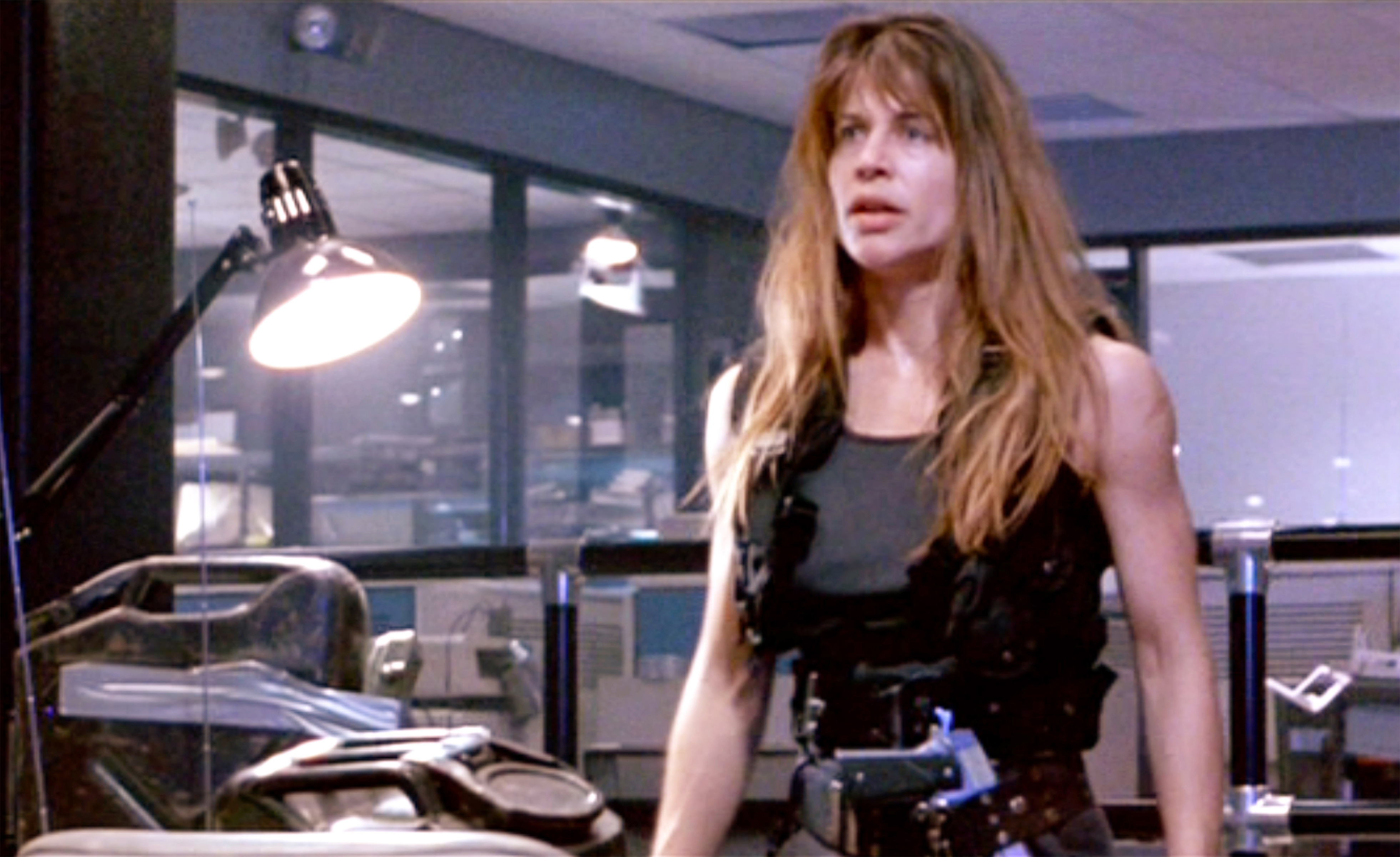 Linda Hamilton filming 