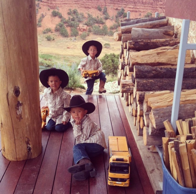 Jon and Kate's marriage fell apart, leading to a highly publicized custody dispute. As seen in this photo, the three boys played with trucks while dressed as cowboys on December 14, 2017. | Source: Instagram/kateplusmy8