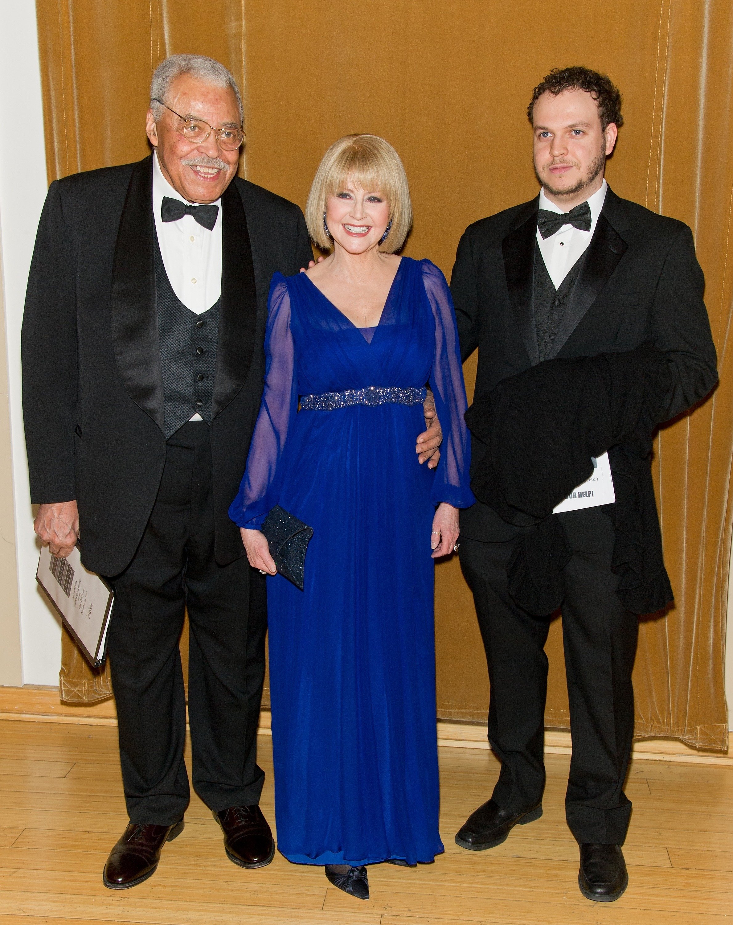 Honoree Actor James Earl Jones, wife Cecelia Hart and son Flynn Earl Jones attend the 2012 Marian Anderson awards gala at Kimmel Center for the Performing Arts on November 19, 2012 in Philadelphia, Pennsylvania | Source: Getty Images 
