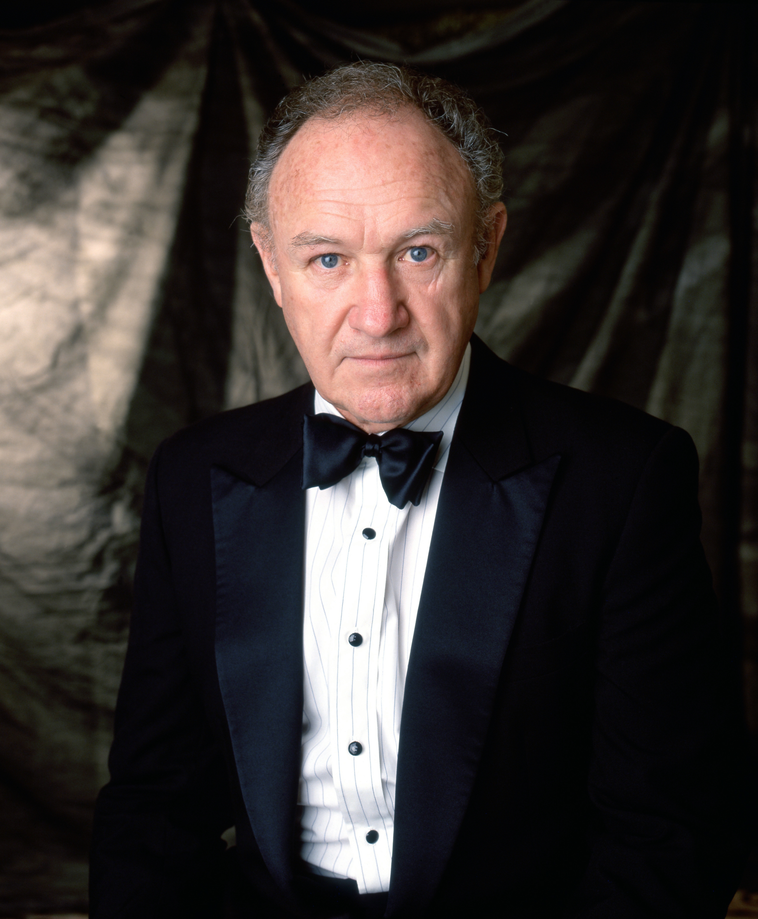 Gene Hackman poses for a portrait in Los Angeles, California , in 1996 | Source: Getty Images