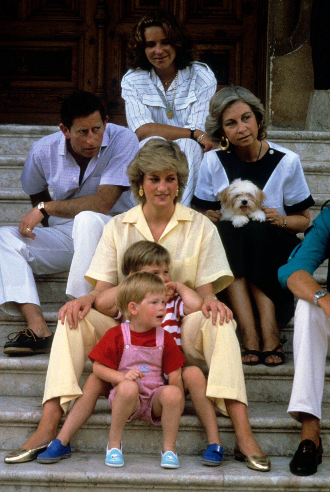 Princess Diana with Prince Charles, William and Harry | Photo: Getty Images