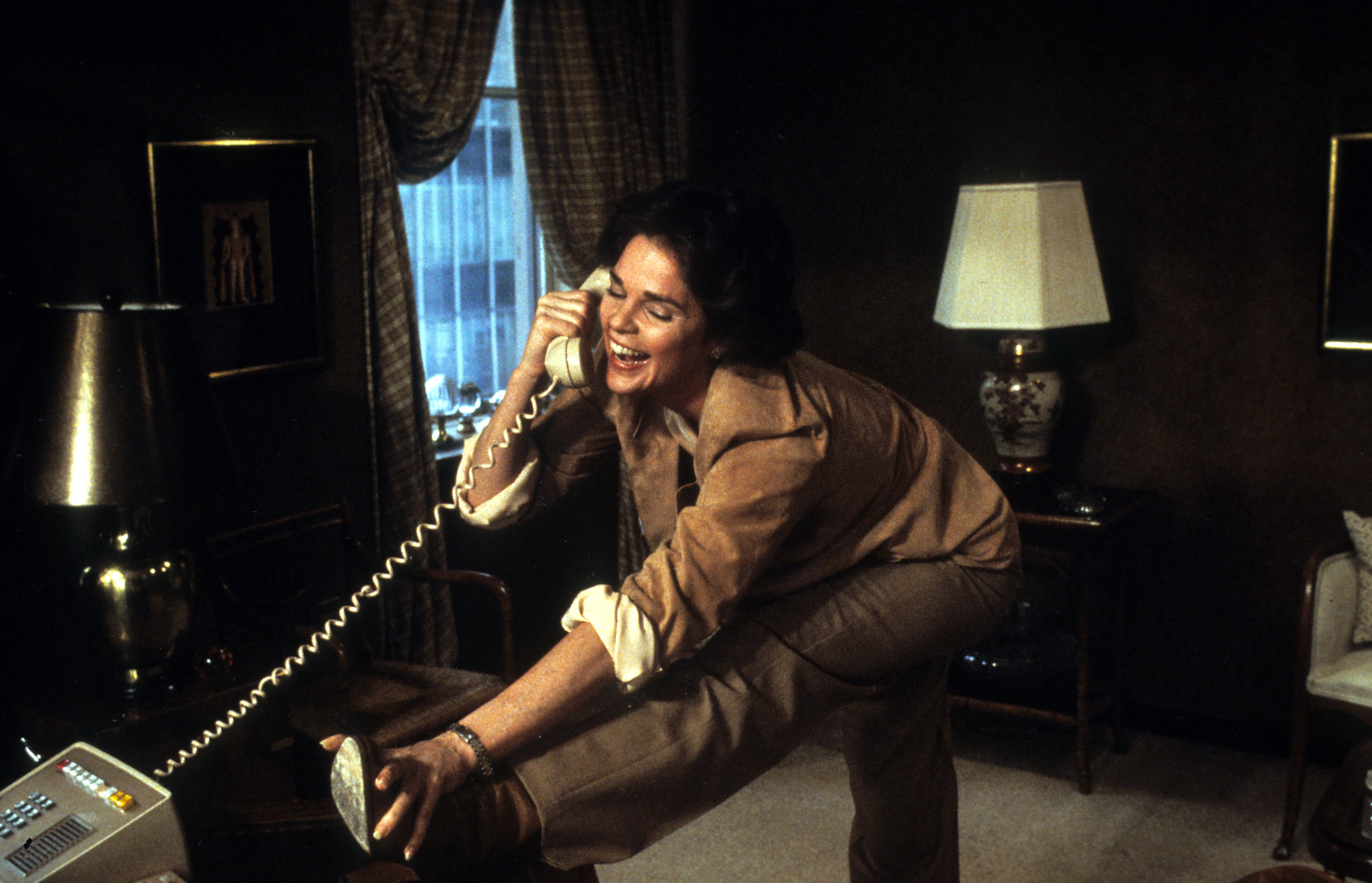 Ali MacGraw on the set of “Just Tell Me What You Want” in 1980 | Source: Getty Images