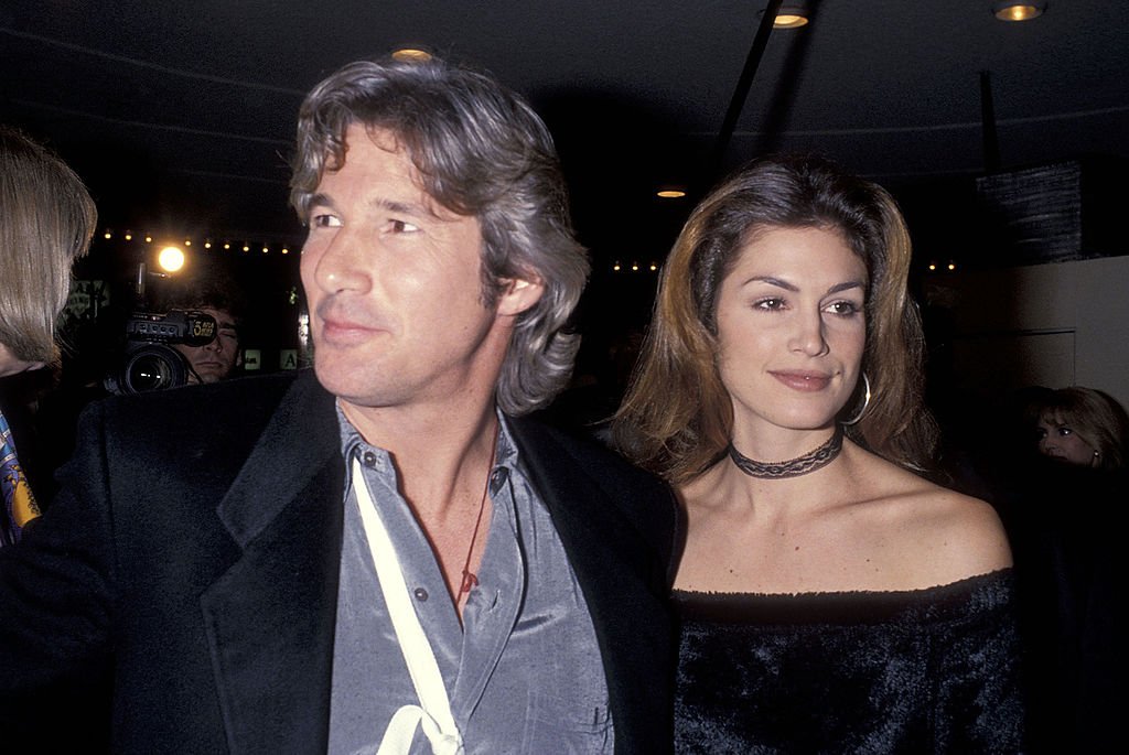 Richard Gere and model Cindy Crawford attend the "Sommersby" Westwood Premiere on January 2, 1993, in Westwood, California. | Source: Getty Images.