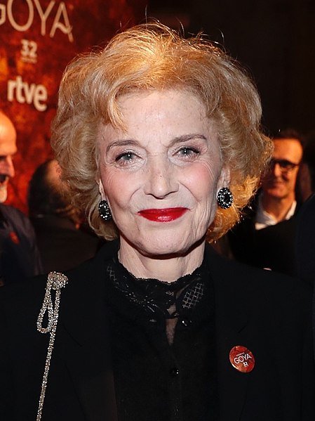 Marisa Paredes en la recepción a los nominados a los Premios Goya 2018 en la Real Casa de Correos. | Imagen: Wikipedia Marisa Paredes en la recepción a los nominados a los Premios Goya 2018 en la Real Casa de Correos. | Imagen: Wikipedia