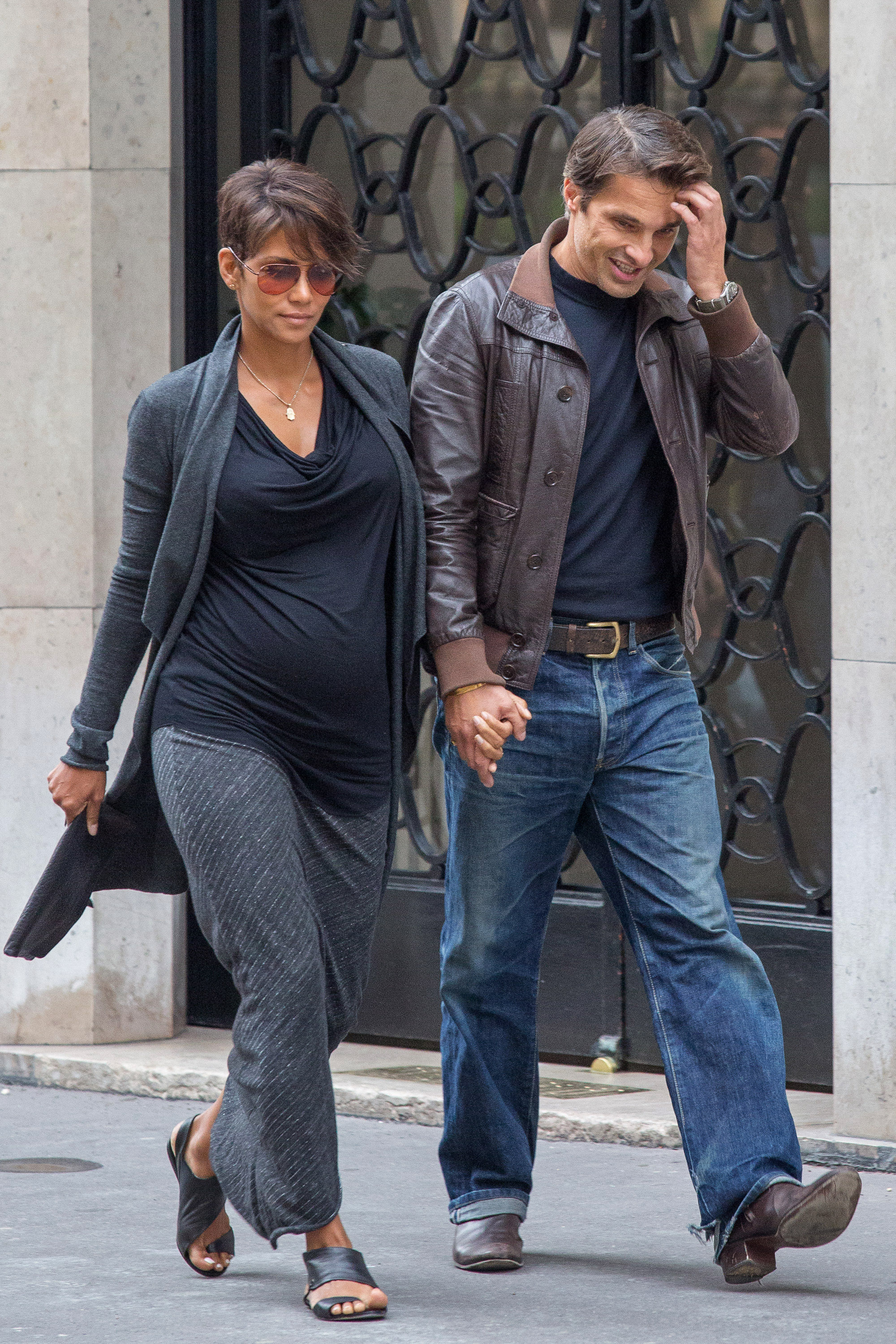 Halle Berry and Olivier Martinez on June 11, 2013 in Paris, France. | Source: Getty Images