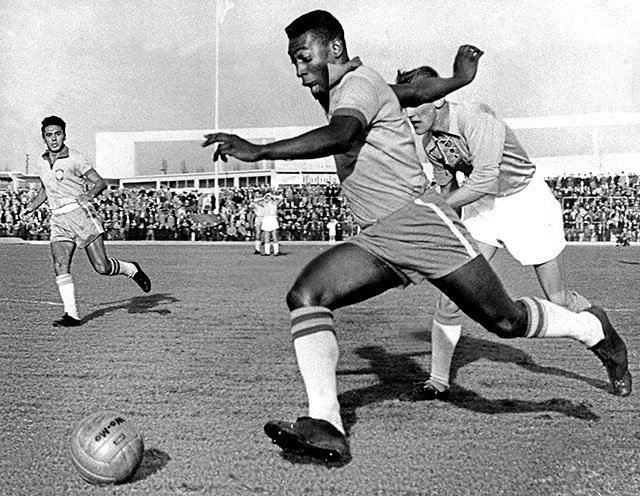 Pelé at Malmö city stadium in 1960 | Source: Wikimedia Commons
