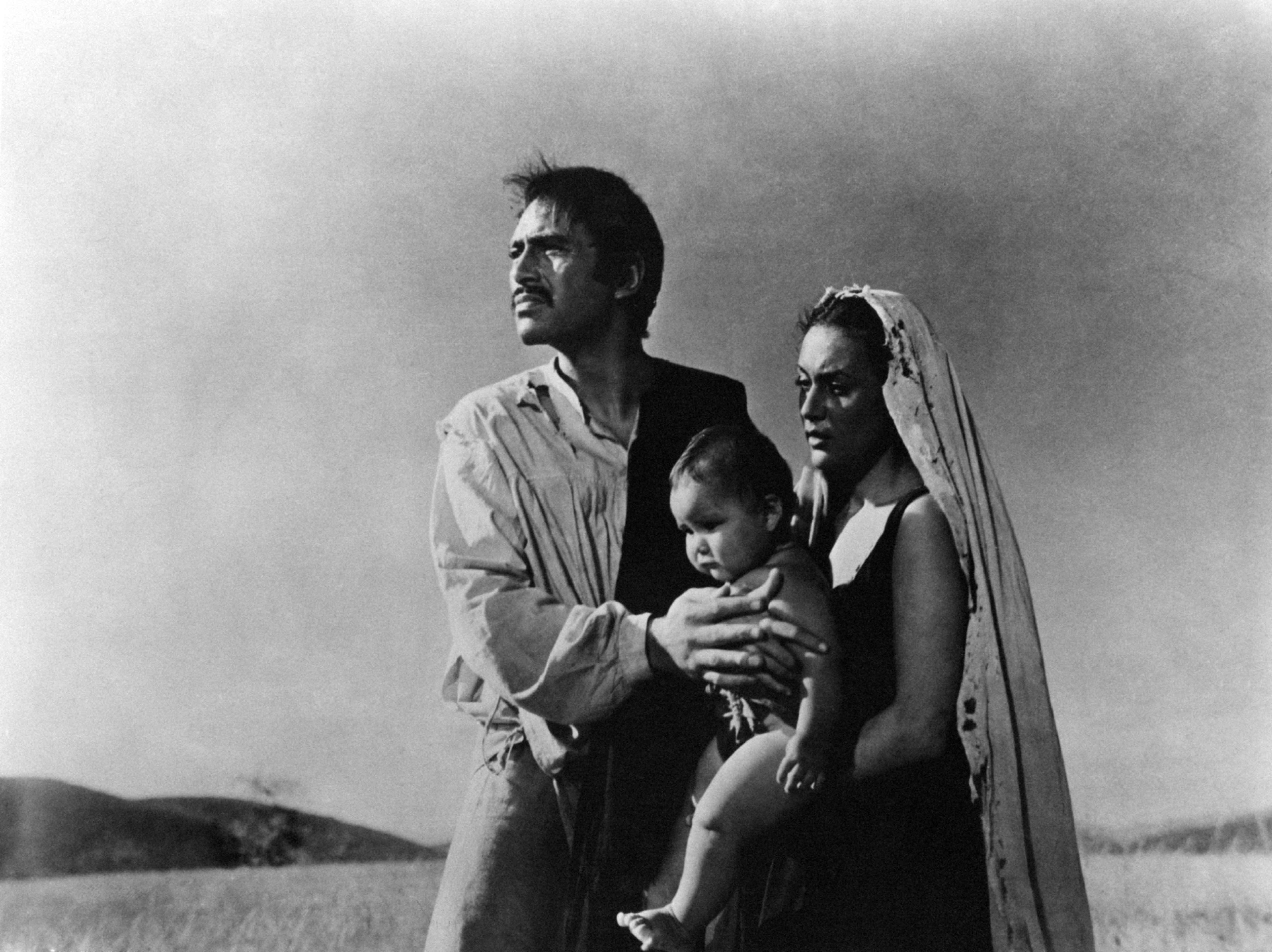 Pedro Armendáriz en escela de 'La perla' en Francia en México en 1947. | Foto: Getty Images