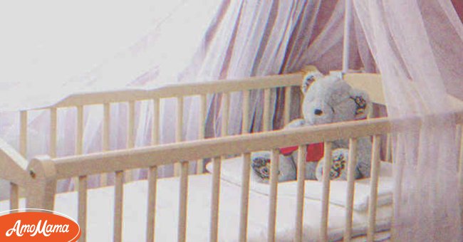 Mother found her baby had disappeared from the crib | Photo: Shutterstock 