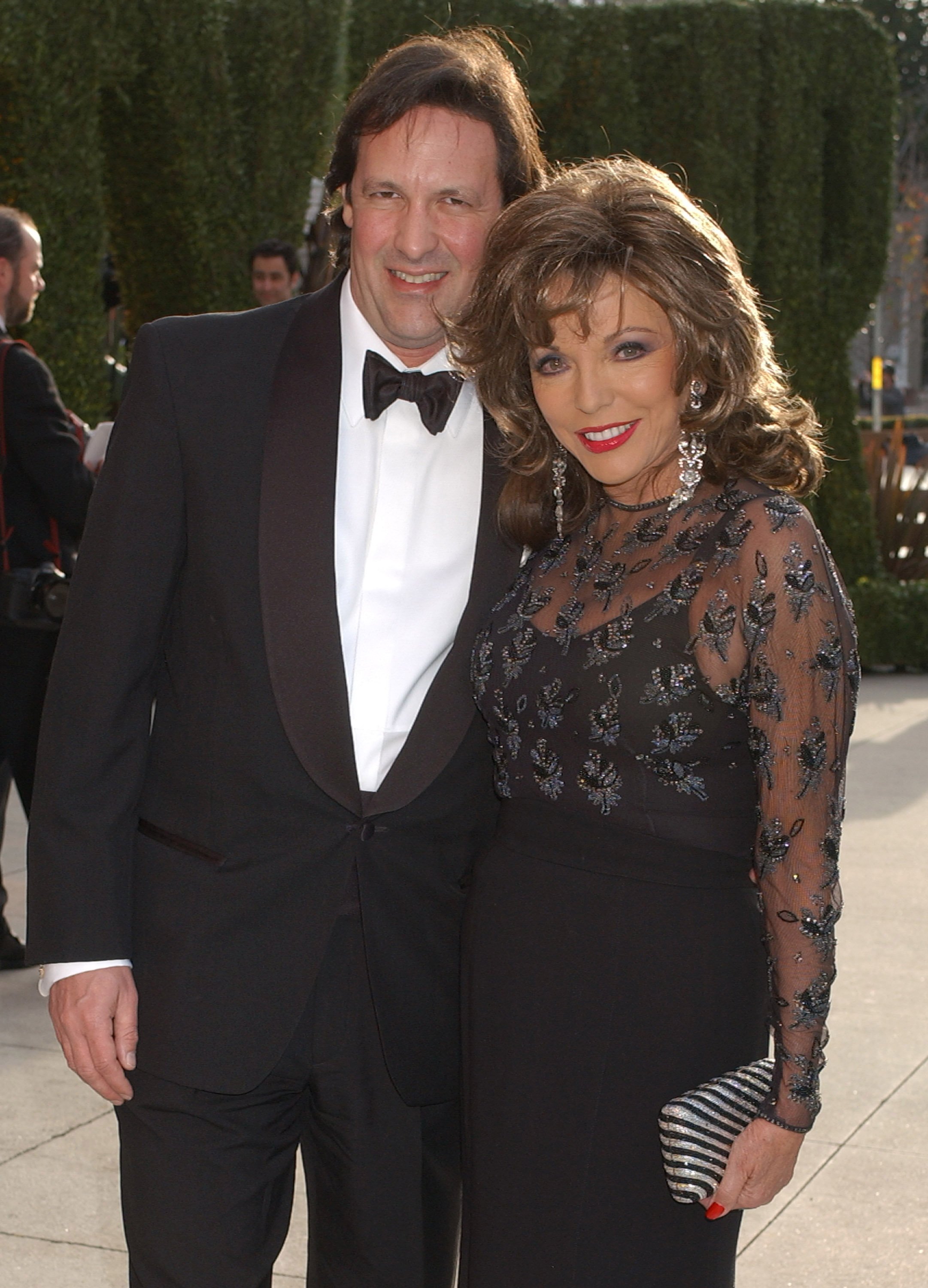 Joan Collins and Percy Gibson attend the 2006 Vanity Fair Oscar Party hosted by Graydon Carter | Source: Getty Images 
