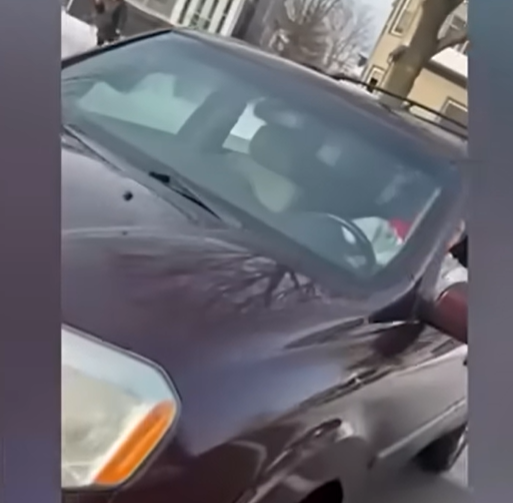 The agent filming approaches the car, from a video post dated January 9, 2026. | Source: YouTube/FoxNews