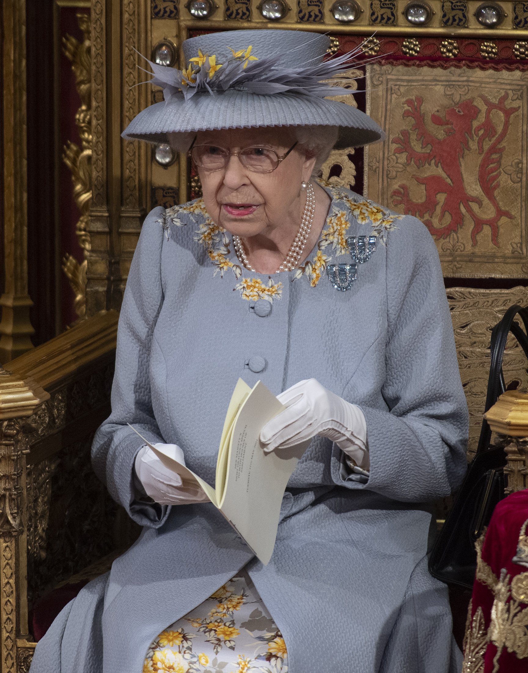Elizabeth II durante la Apertura del Parlamento en la Cámara de los Lores el 11 de mayo de 2021 en Londres, Inglaterra. | Foto: Getty Images