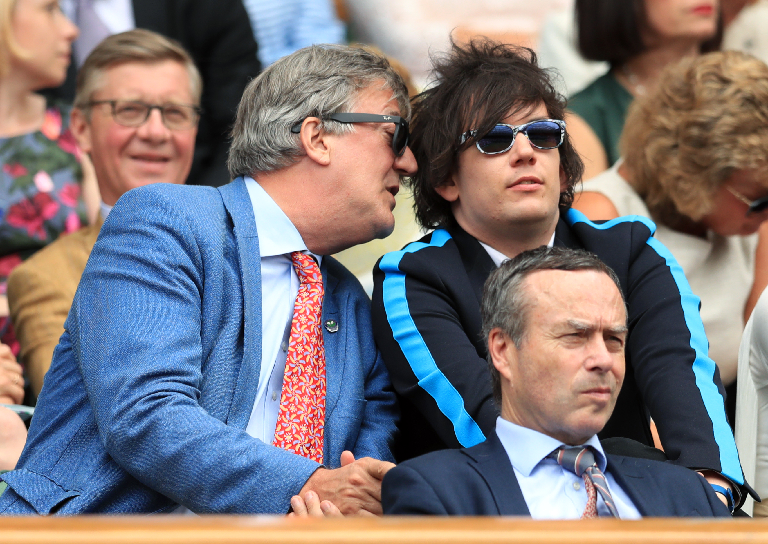 Stephen Fry and Elliott Spencer during the Wimbledon Championships in 2017. | Source: Getty Images