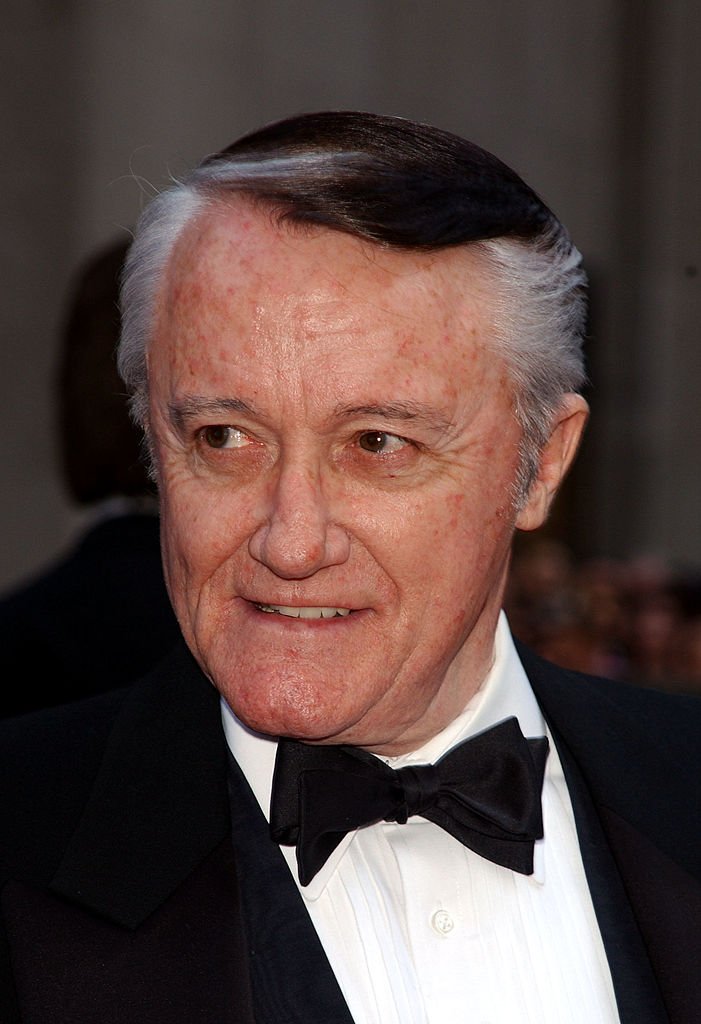 Robert Vaughn at the NBC 75th Anniversary celebration in New York City, May 5, 2002 | Photo: Getty Images