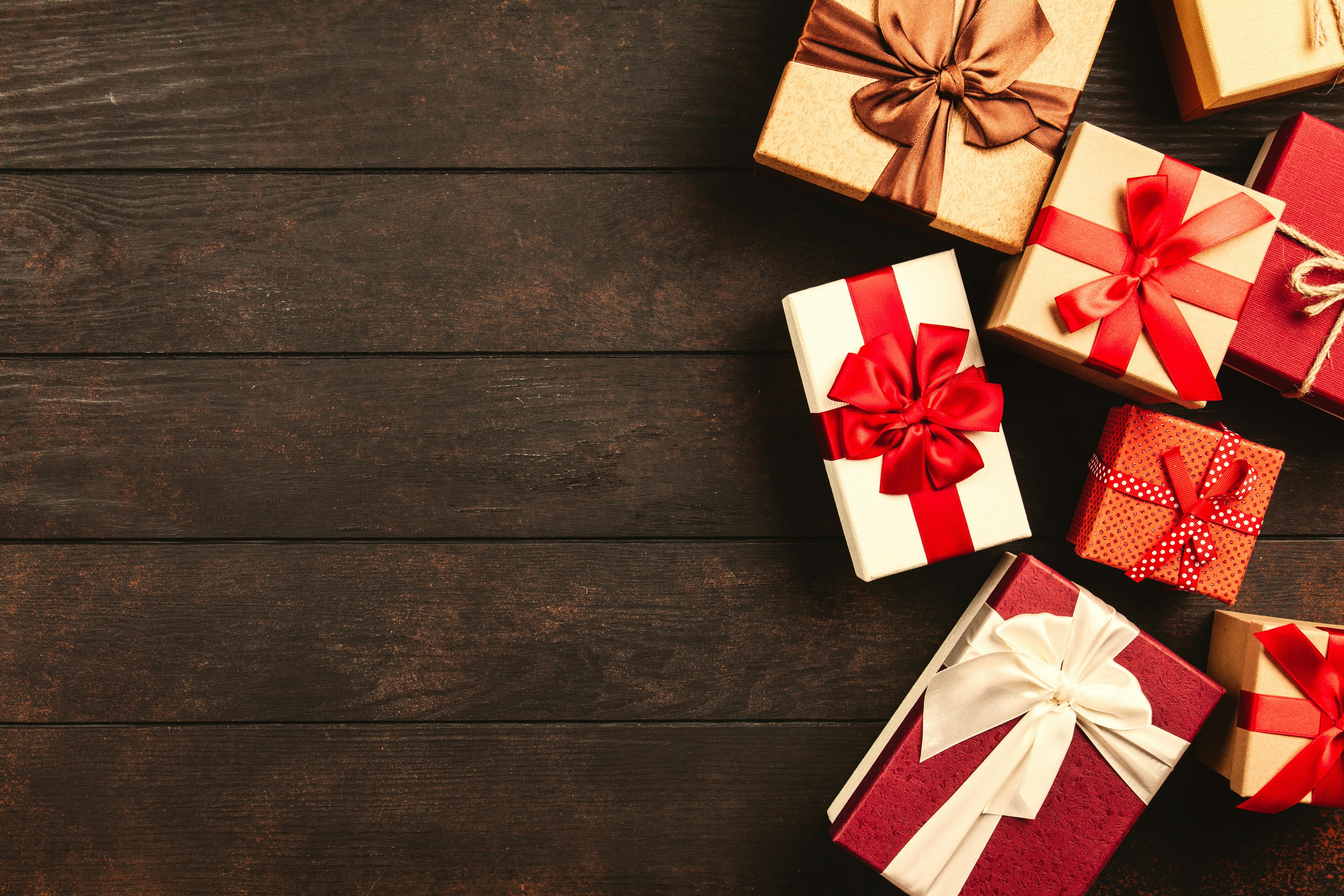 Gift boxes | Source: Pexels